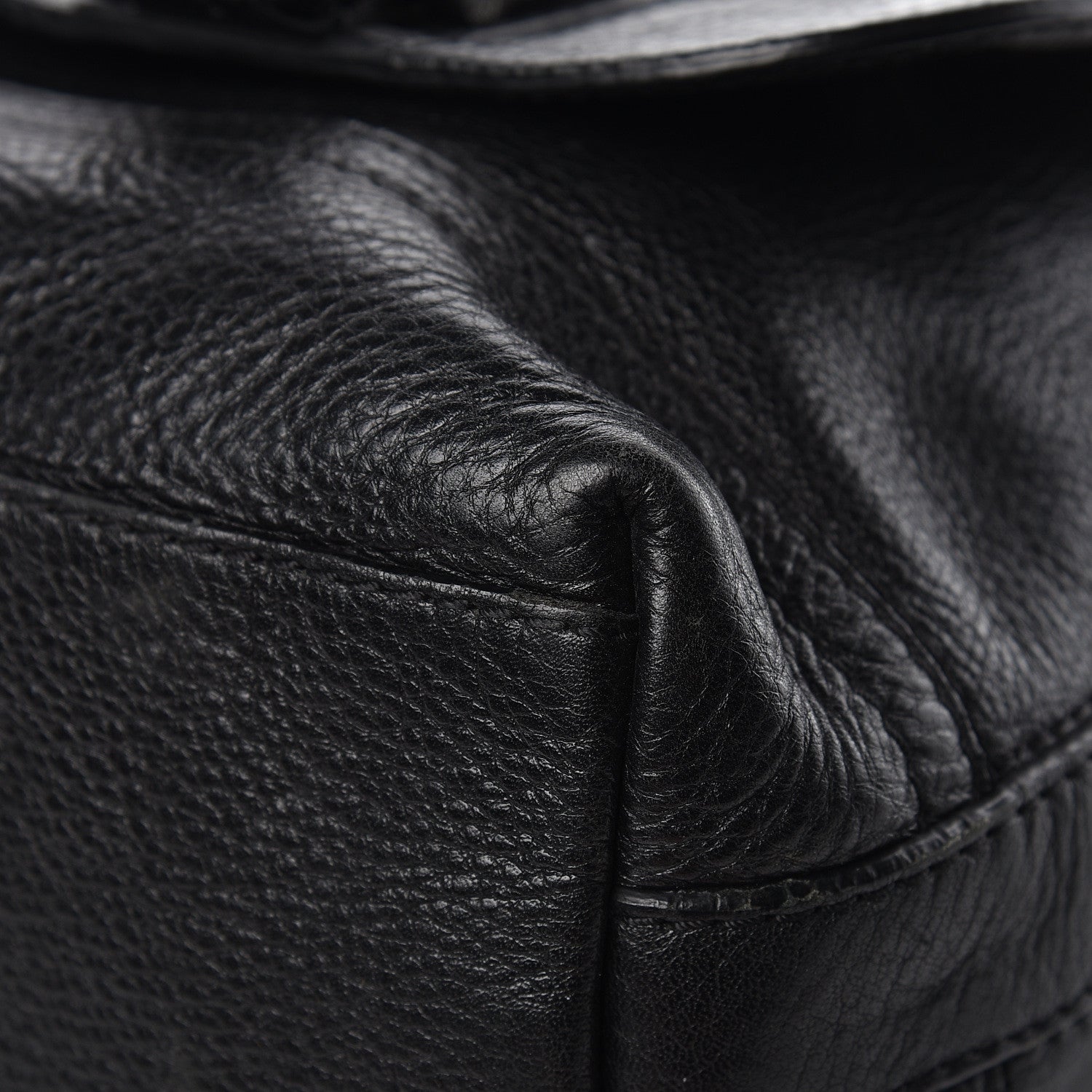 Burberry Grainy Calfskin Messenger Bag Black 19 of 21