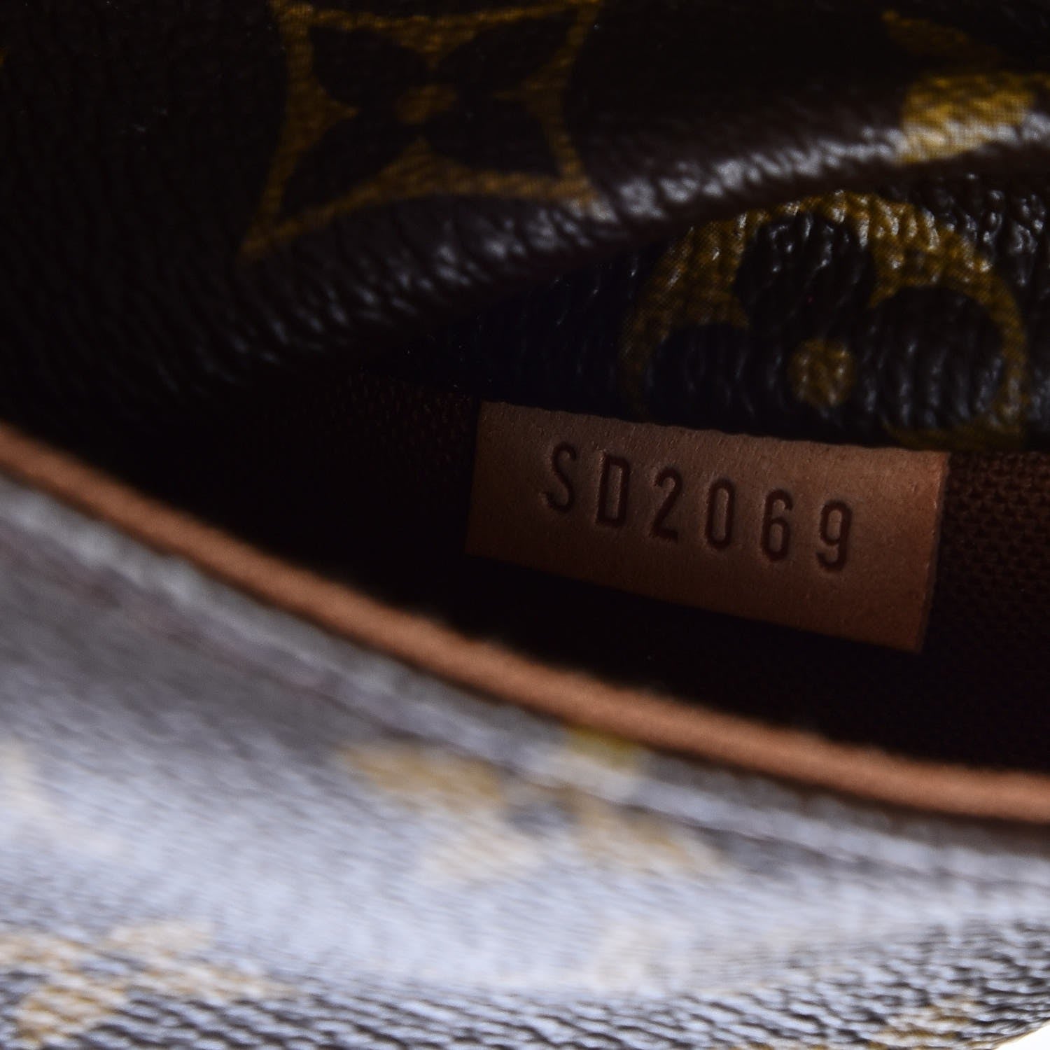 Louis Vuitton Monogram Totally GM 7 of 7