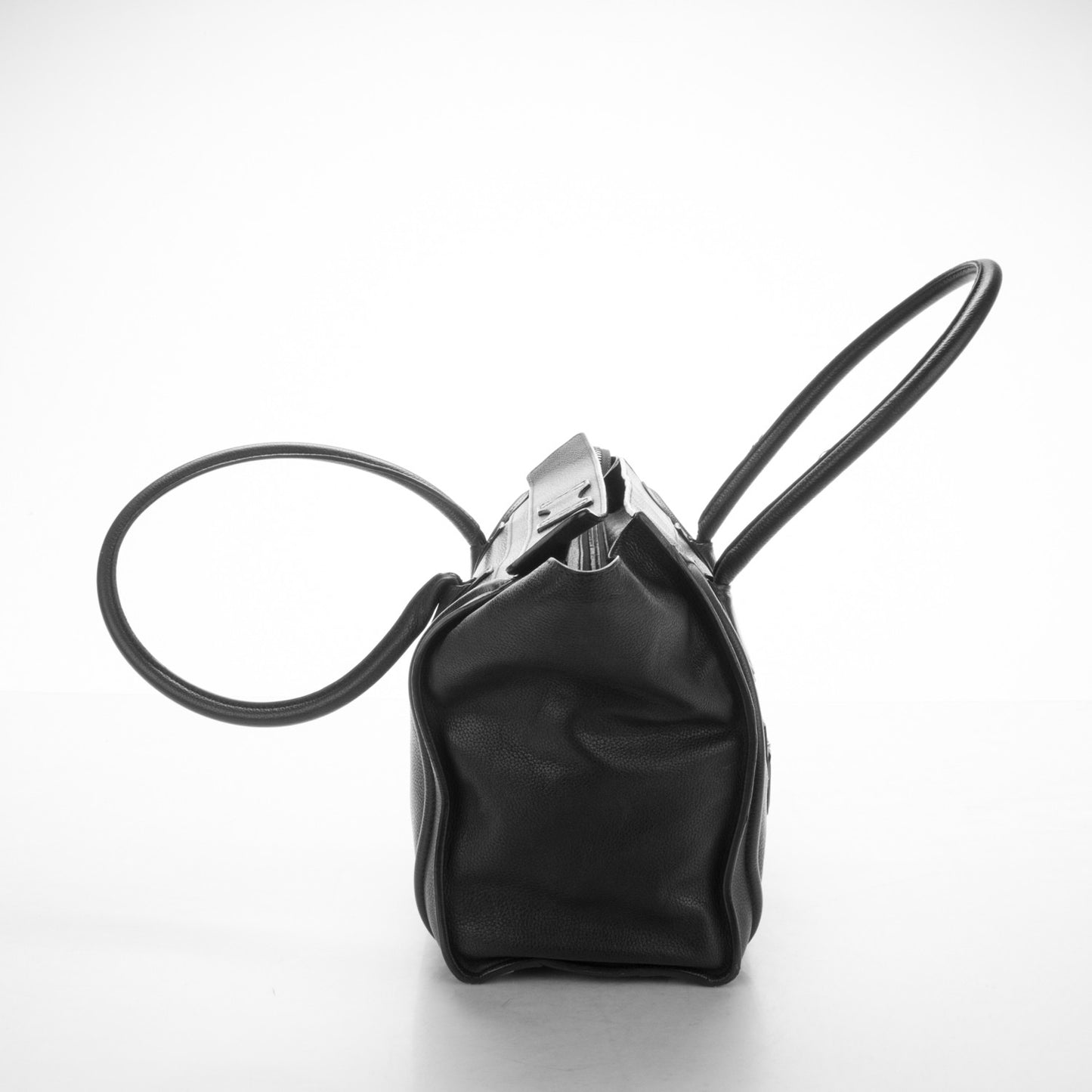 Drummed Calfskin Shoulder Luggage Black