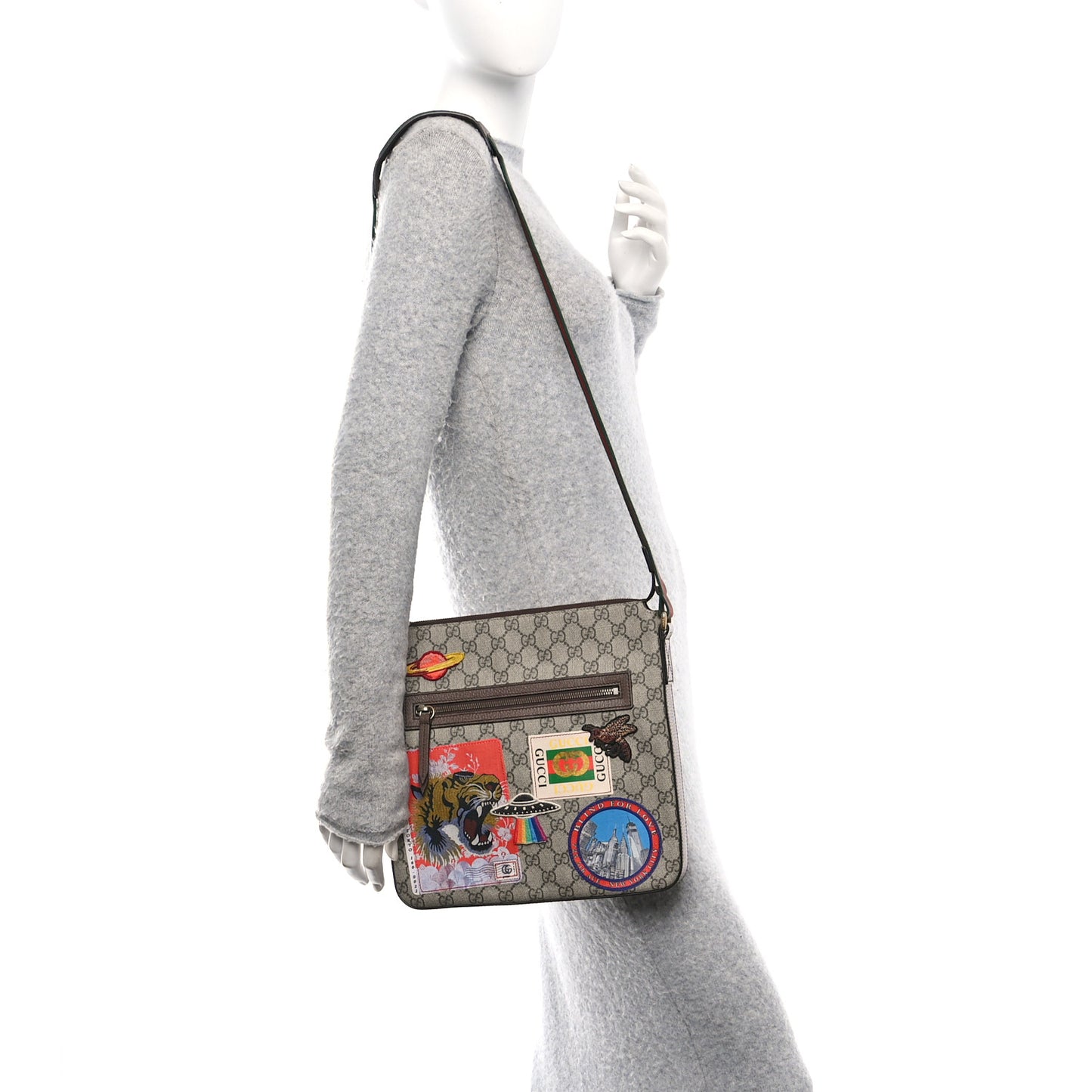 Soft GG Supreme Monogram Courrier Web Medium Flat Messenger Bag Beige New Acero Multicolor
