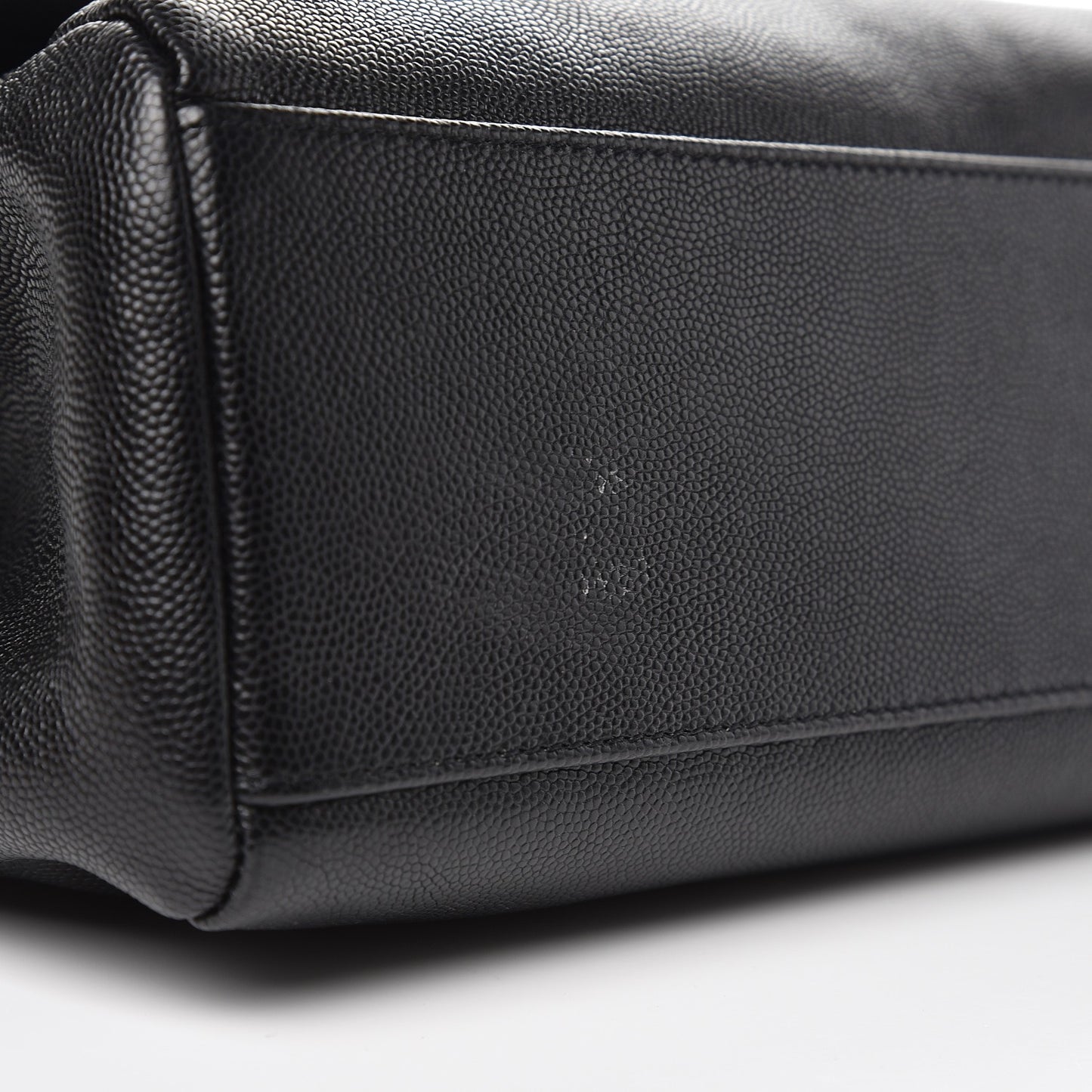 Grain De Poudre Medium West Hollywood Monogram Fold-Over Black