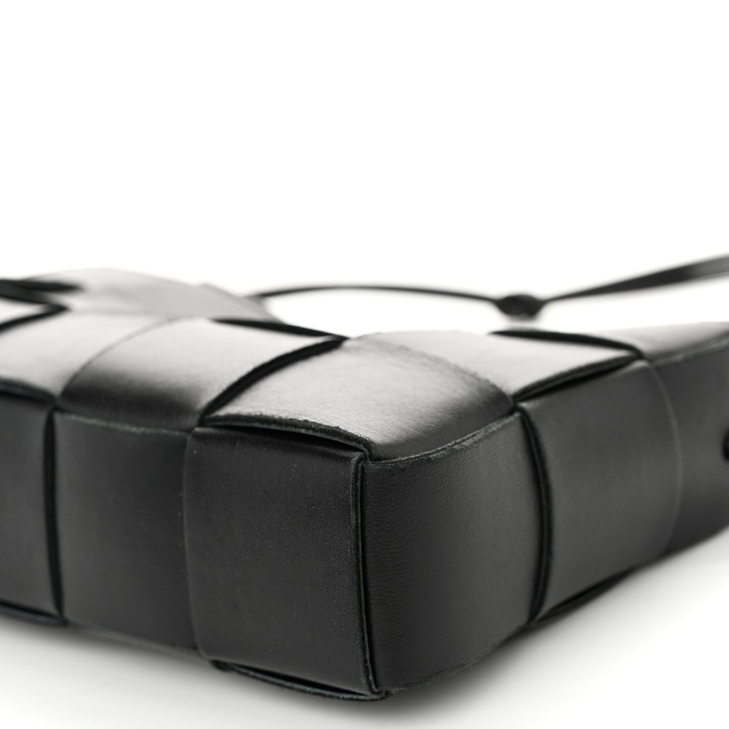 Calfskin Maxi Intrecciato Cassette Pouch On Strap Black