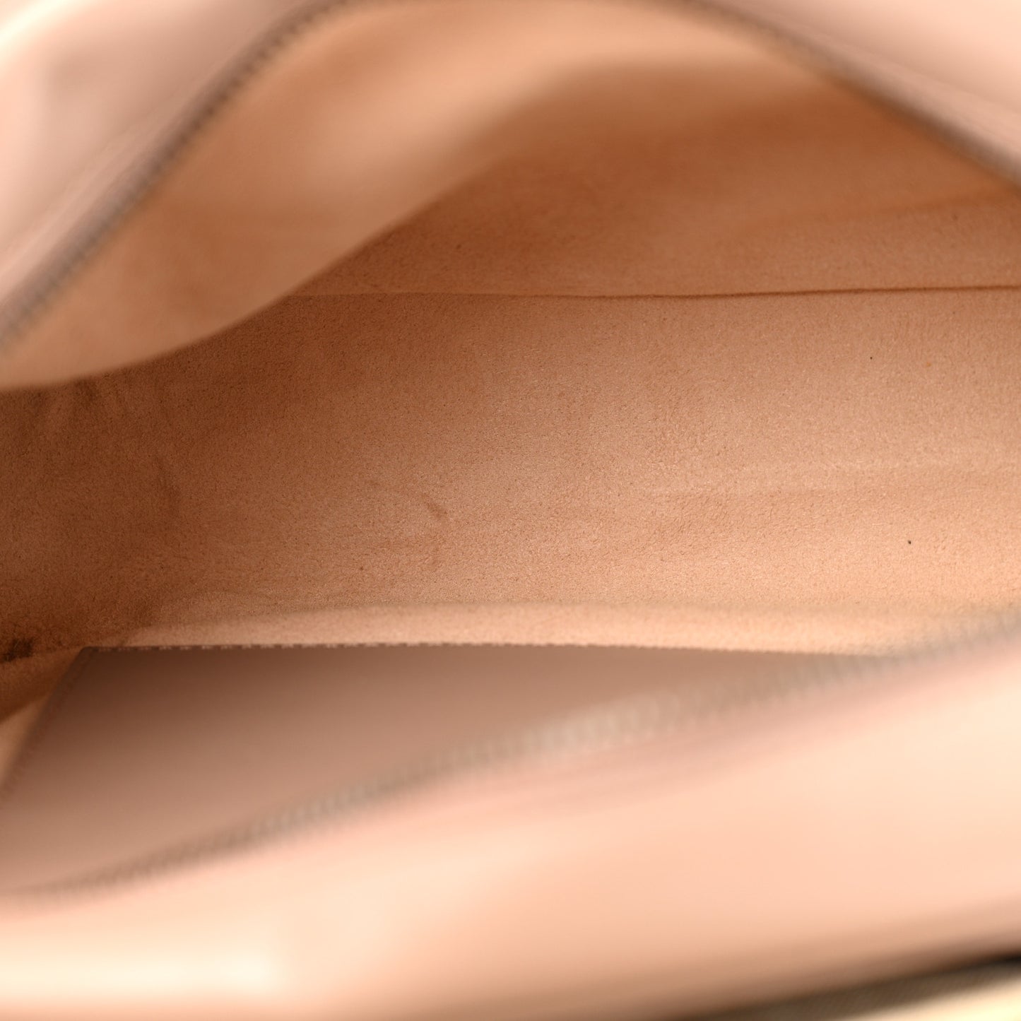 Calfskin Matelasse Small GG Marmont Chain Shoulder Bag Porcelain Rose
