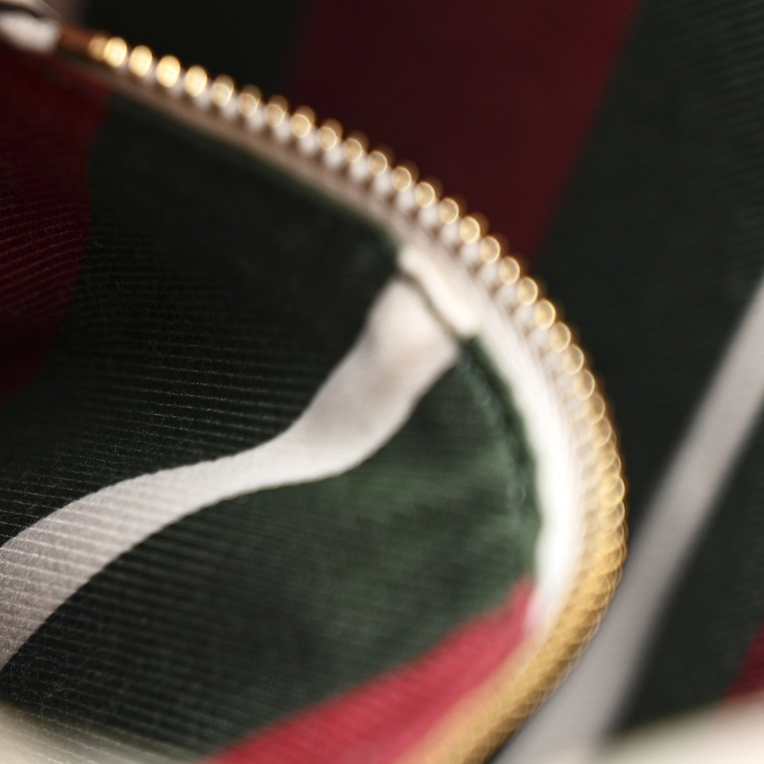 Gucci GG Supreme Monogram Medium Emblem Bucket Bag Beige White 8 of 11