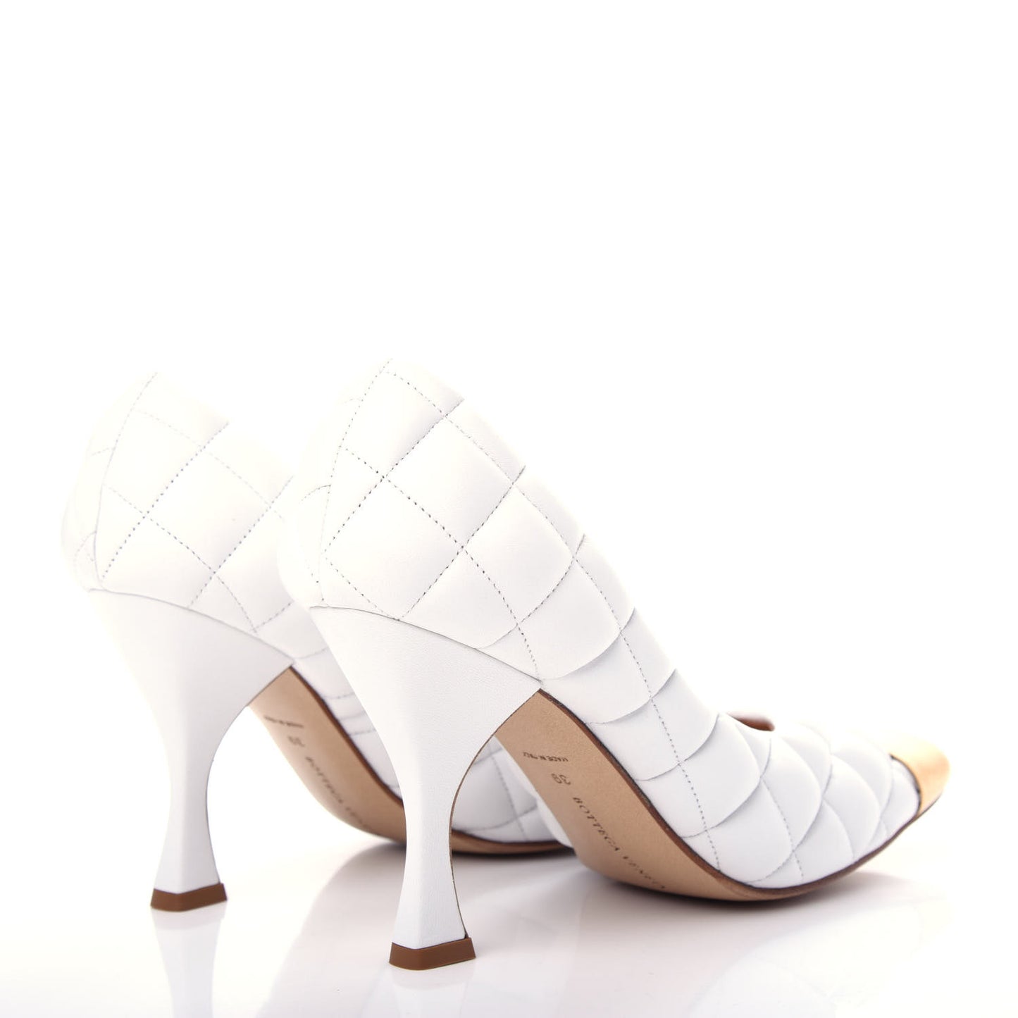 Nappa Matelasse Captoe Pumps 39 Optic White