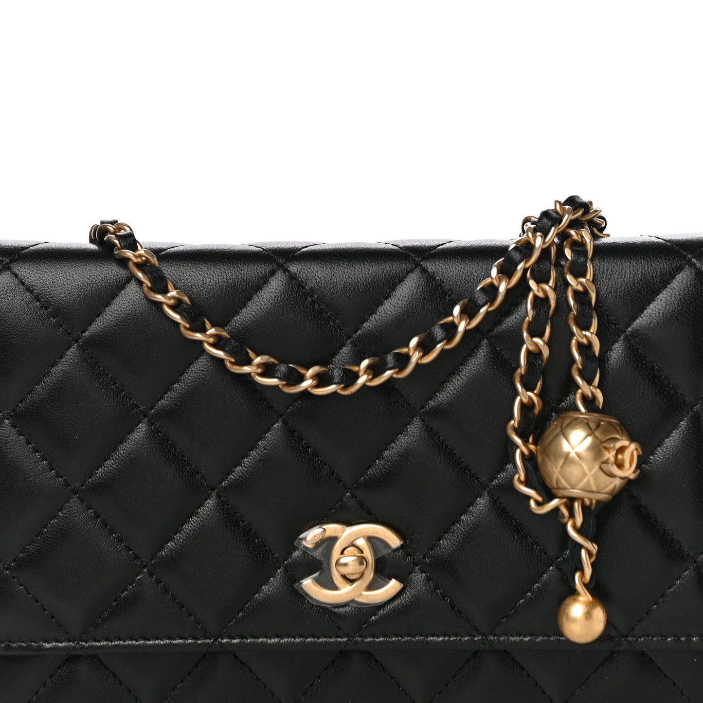Lambskin Quilted CC Pearl Crush Wallet on Chain WOC Black