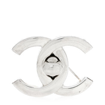 CC Turnlock Brooch Silver