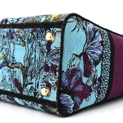 Christian Dior Canvas Toile de Jouy Voyage Embroidered Medium Lady D-Lite Celestial Blue 10 of 12
