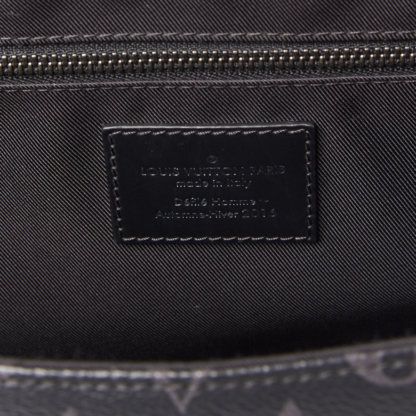 Monogram Eclipse Voyager Messenger MM