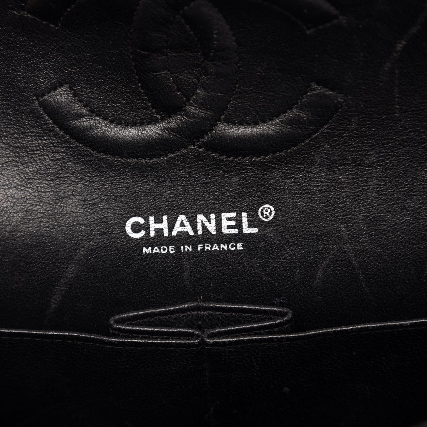 Lambskin Perforated Medium Double Flap Black