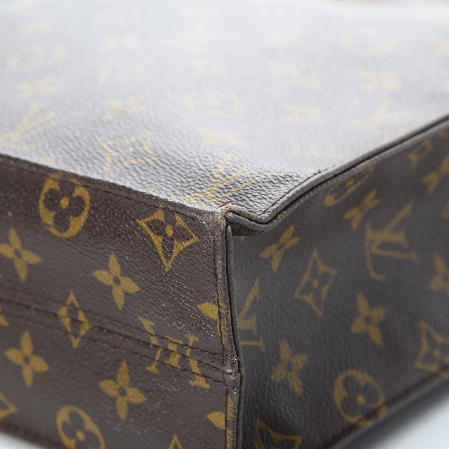 Louis Vuitton Monogram Sac Plat 9 of 25