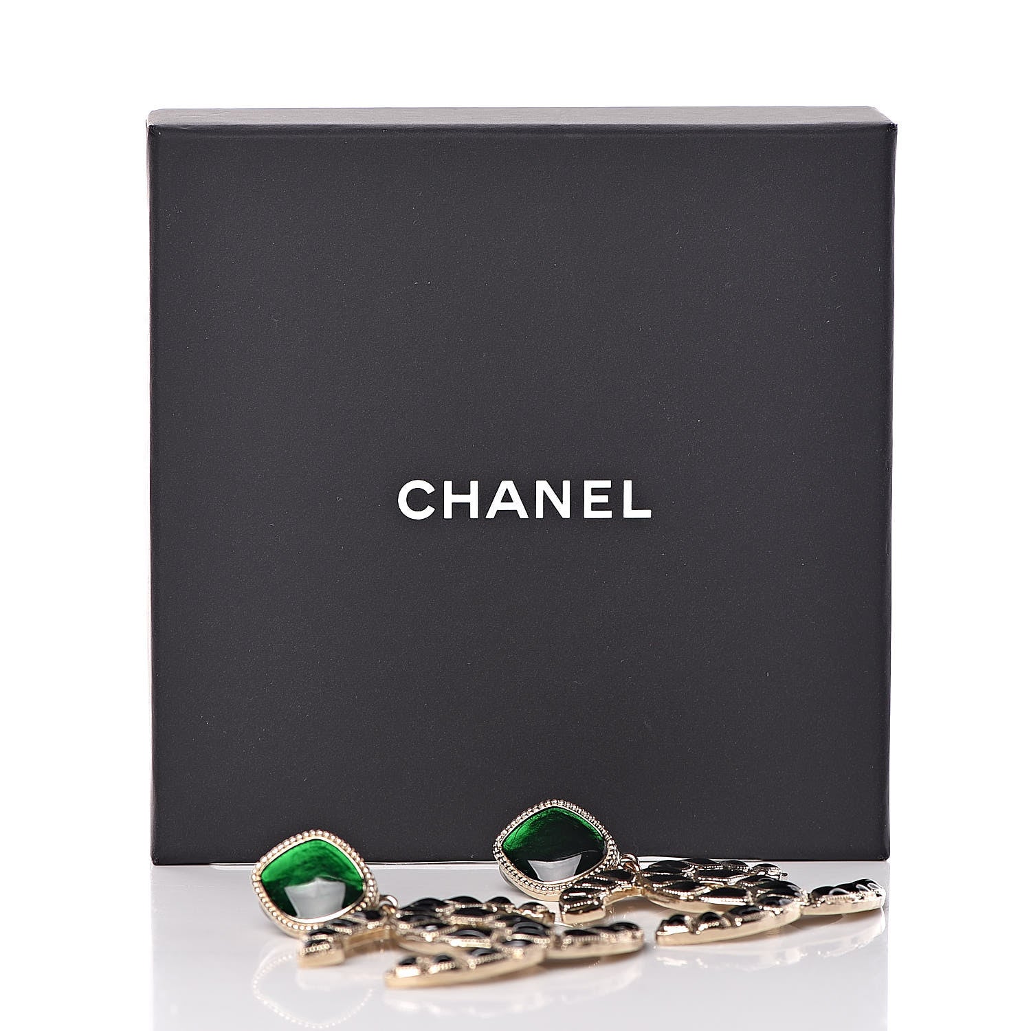 Chanel Metal Gripoix Along The Nile Clip On Earrings Gold Green 5 of 5