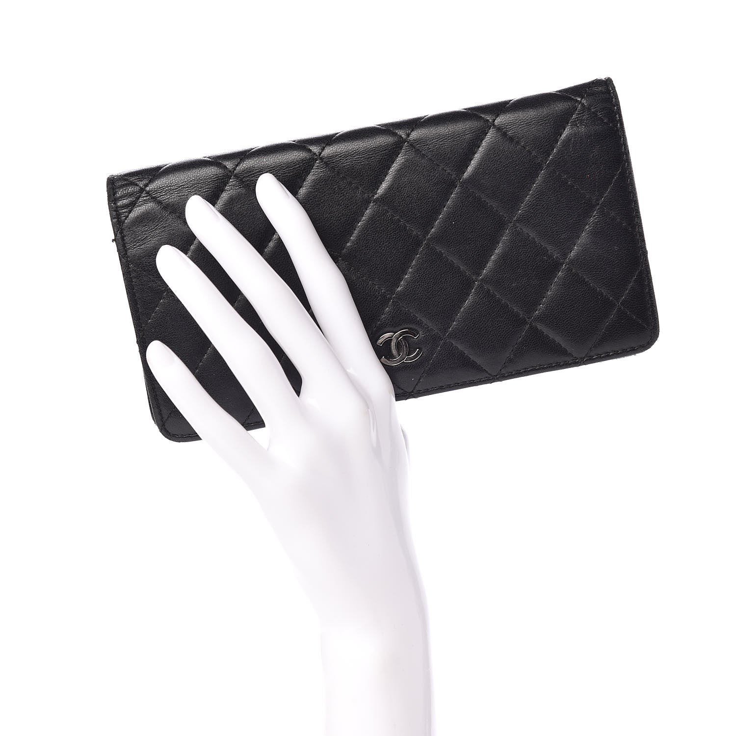 Chanel Lambskin Quilted Yen Wallet Black 2 of 17