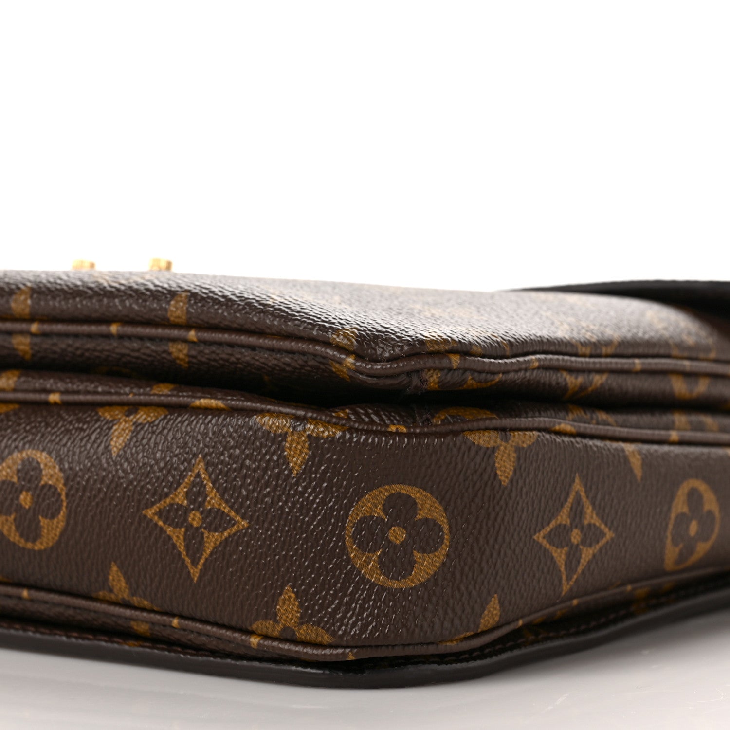 Louis Vuitton Monogram Pochette Metis 8 of 8
