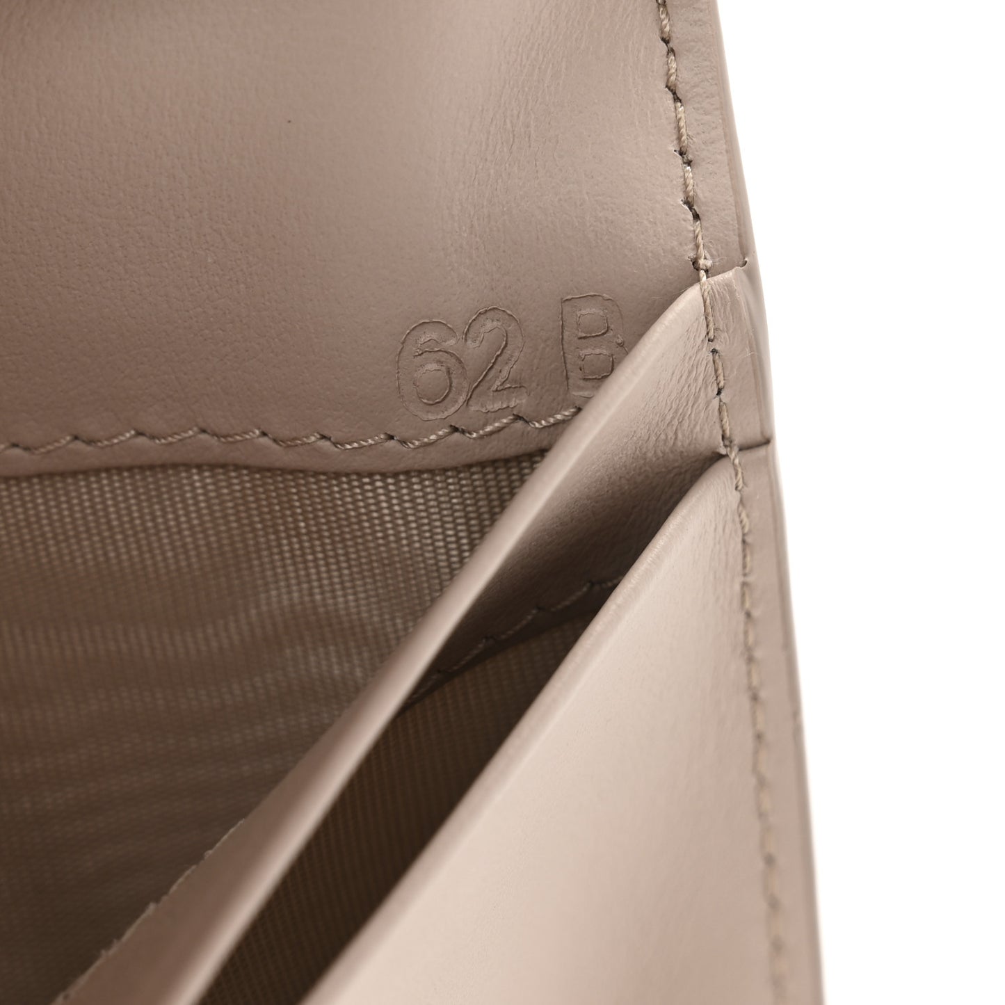 Vitello Daino Triangle Continental Zip Wallet Ninfea