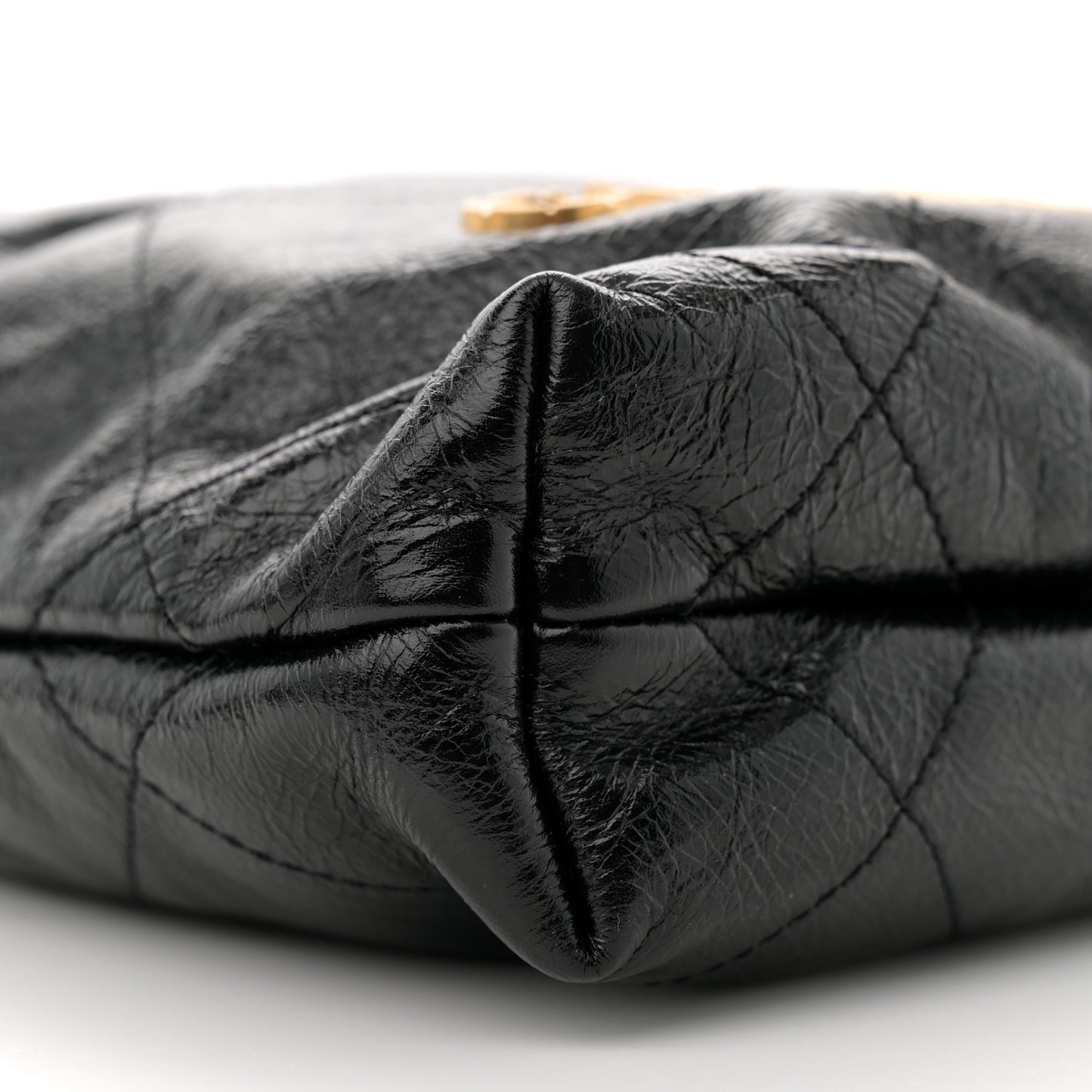 Shiny Crumpled Calfskin Quilted Pearl Mini Chanel 22 Black