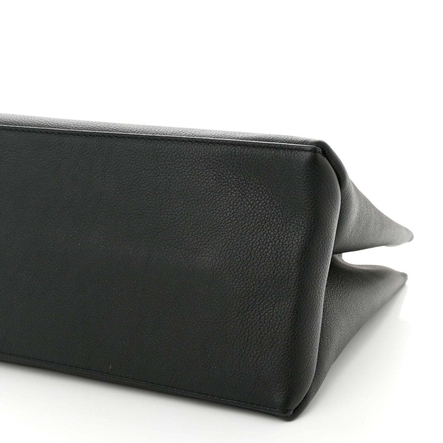 Grained Calfskin Lockme Shopper Black