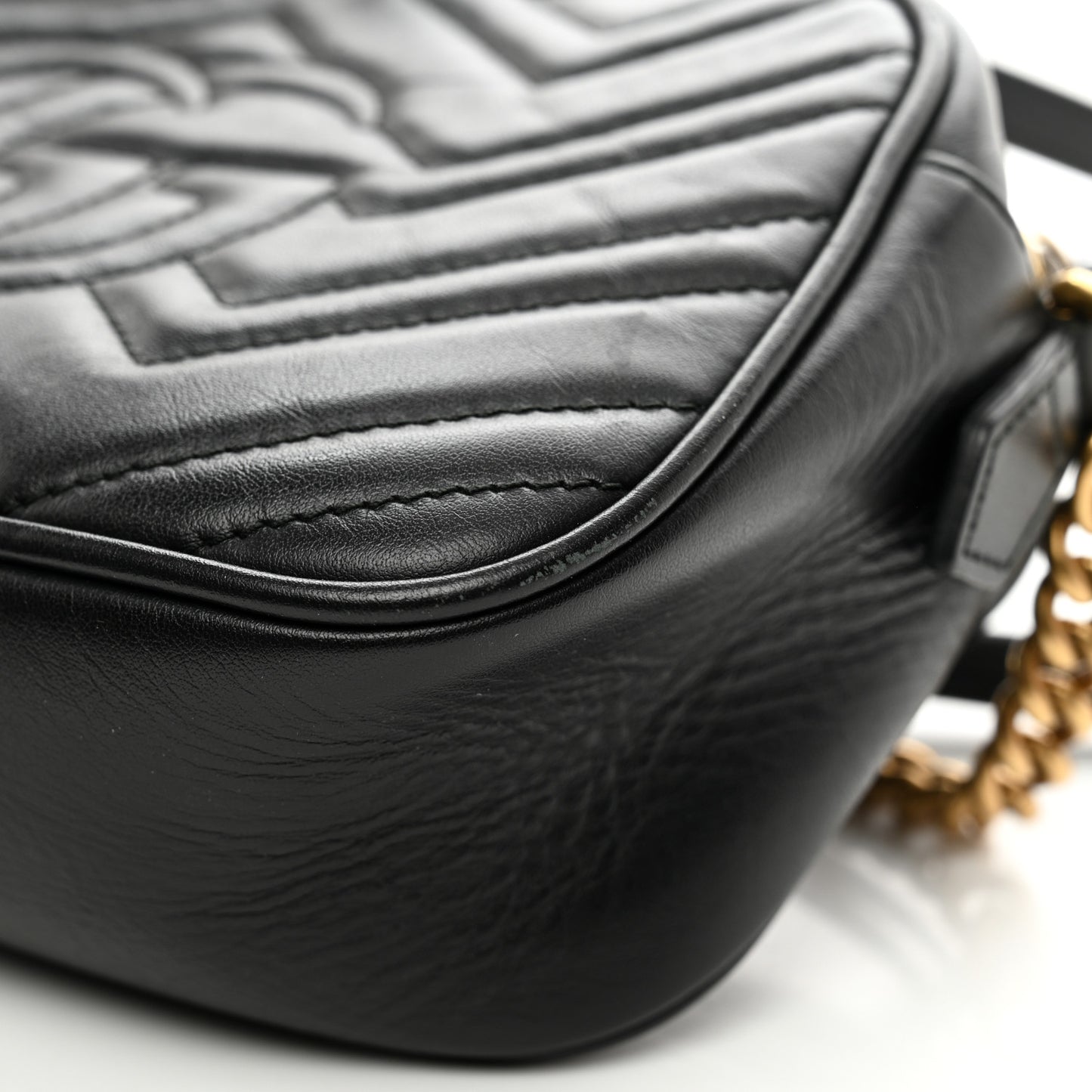 Calfskin Matelasse Small GG Marmont Chain Shoulder Bag Black