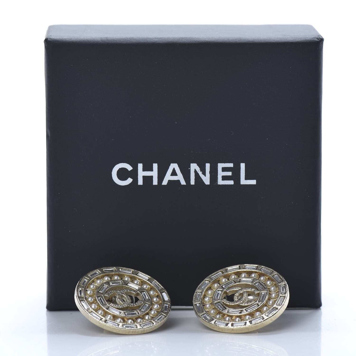 Chanel Pearl Crystal CC Round Earrings Gold 5 of 5