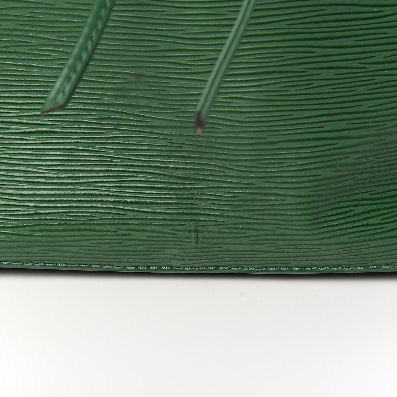 Louis Vuitton Epi Petit Noe Borneo 11 of 11