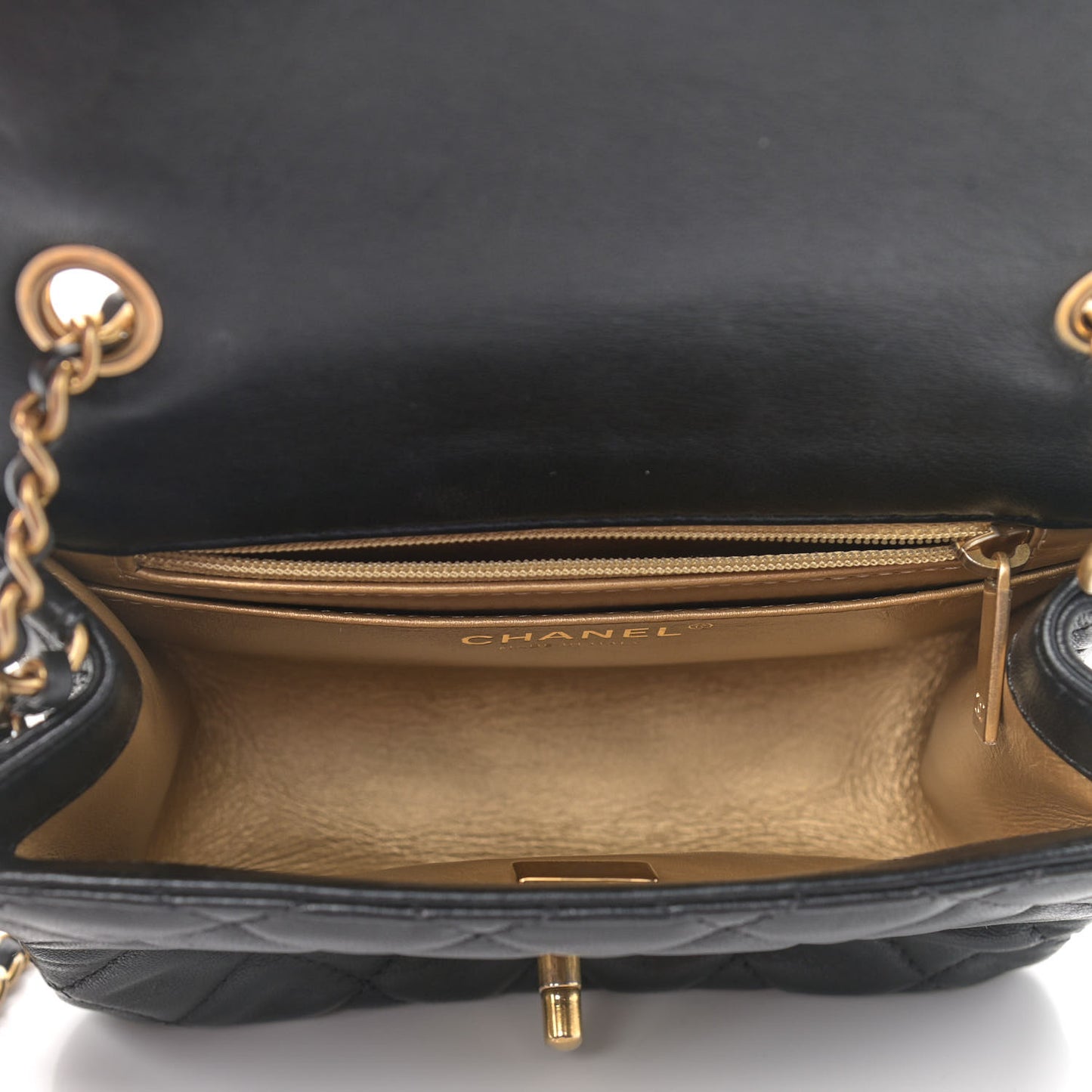 Lambskin Quilted Mini Pearl Crush Flap Black