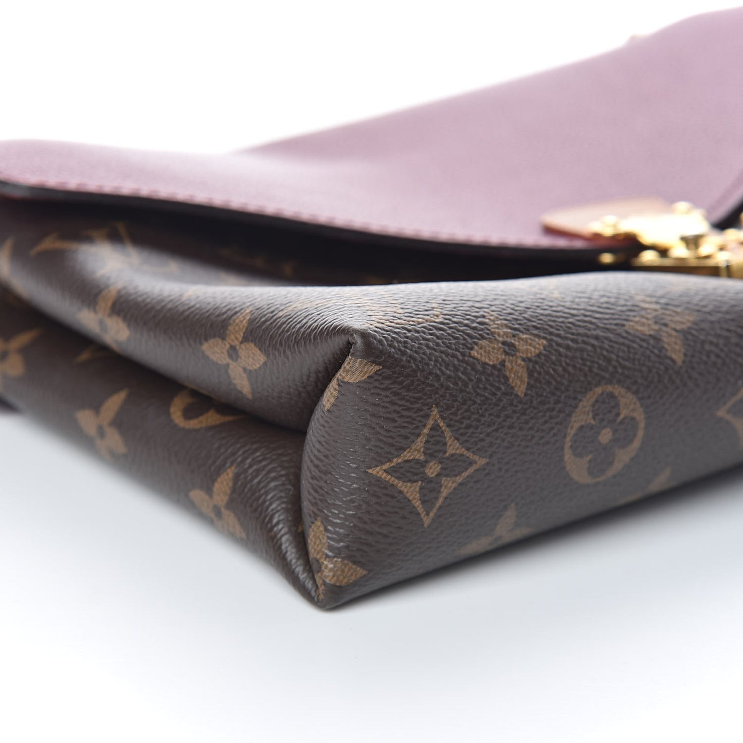 Monogram Pallas Chain Aurore