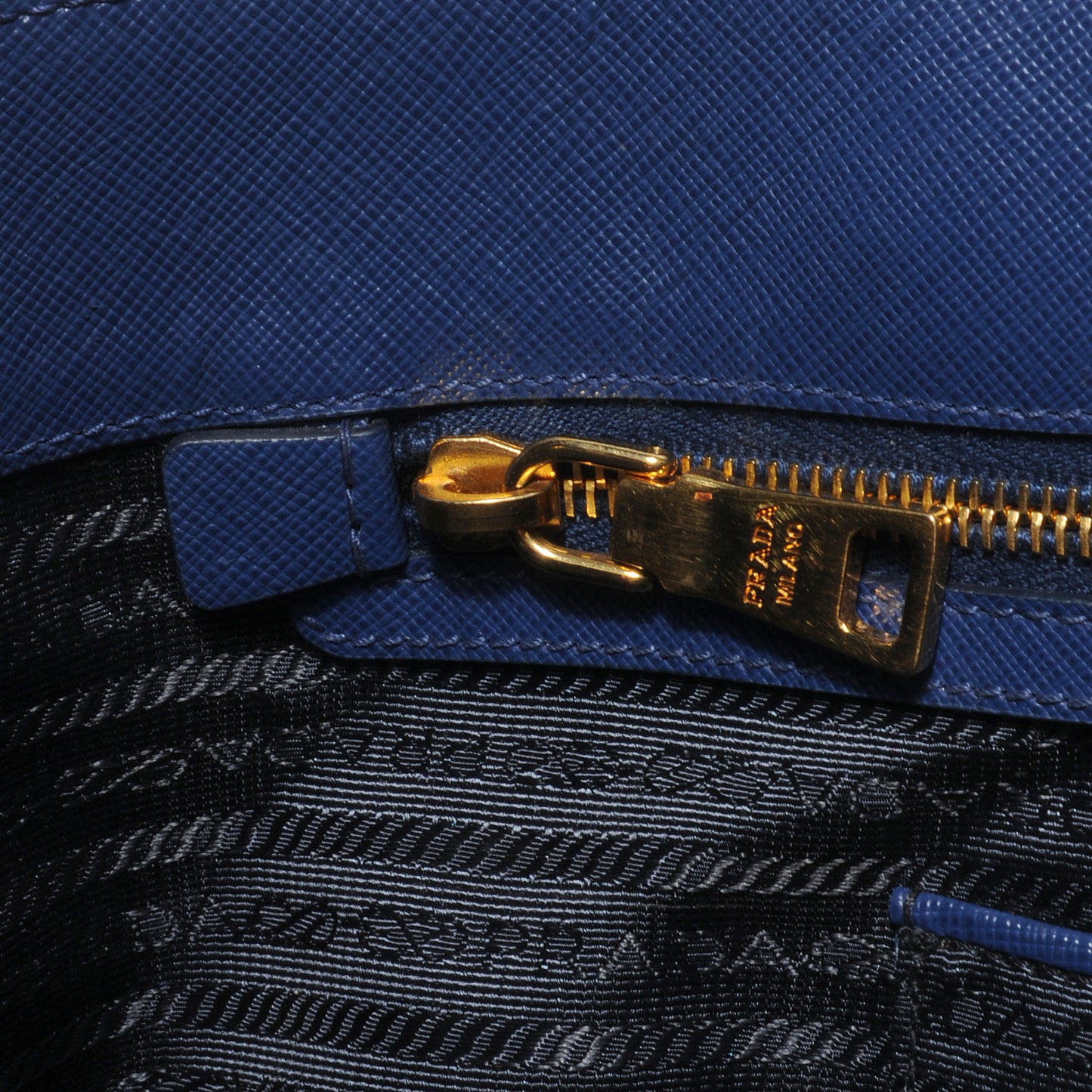 Saffiano Lux Large Tote Bluette