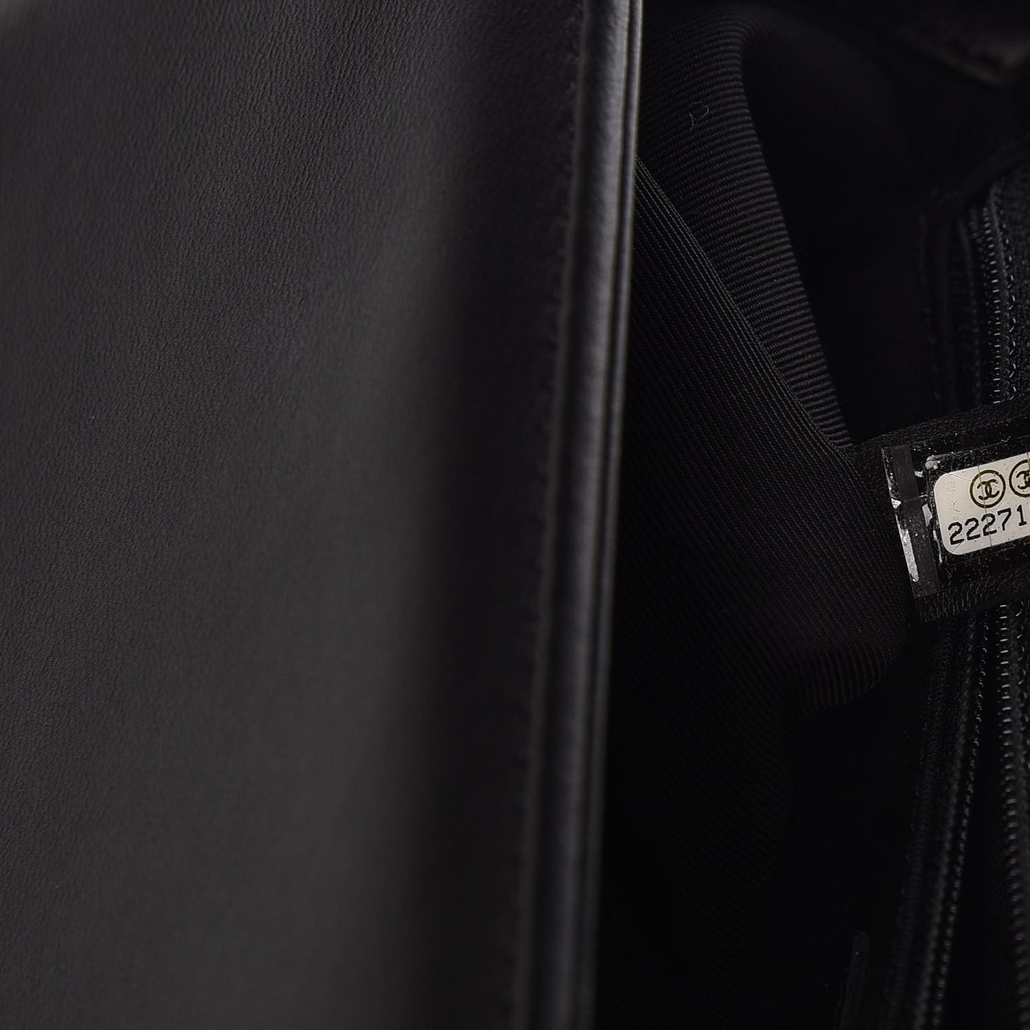 Lambskin Quilted New Medium Boy Flap Black