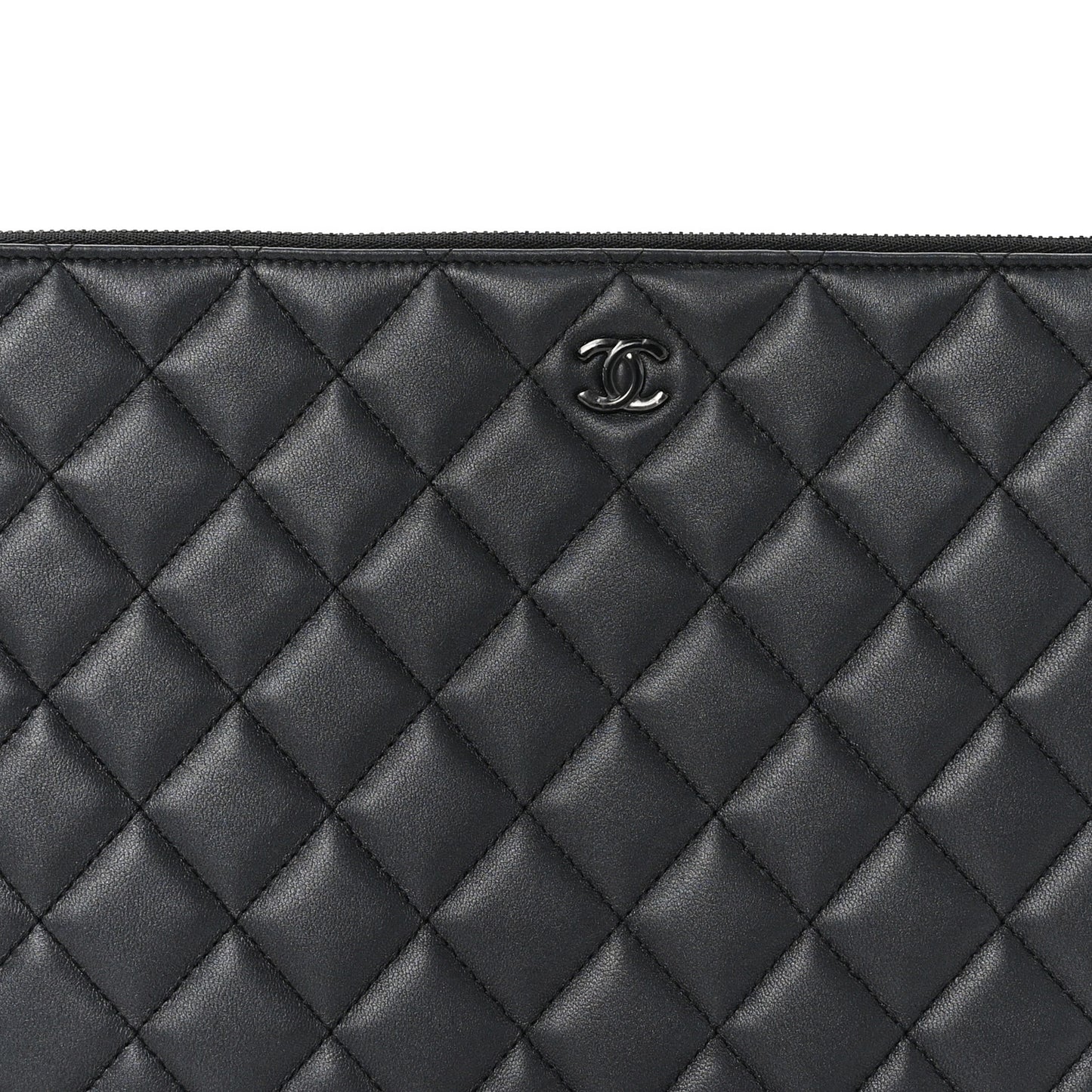 Lambskin Quilted Medium Cosmetic Case So Black