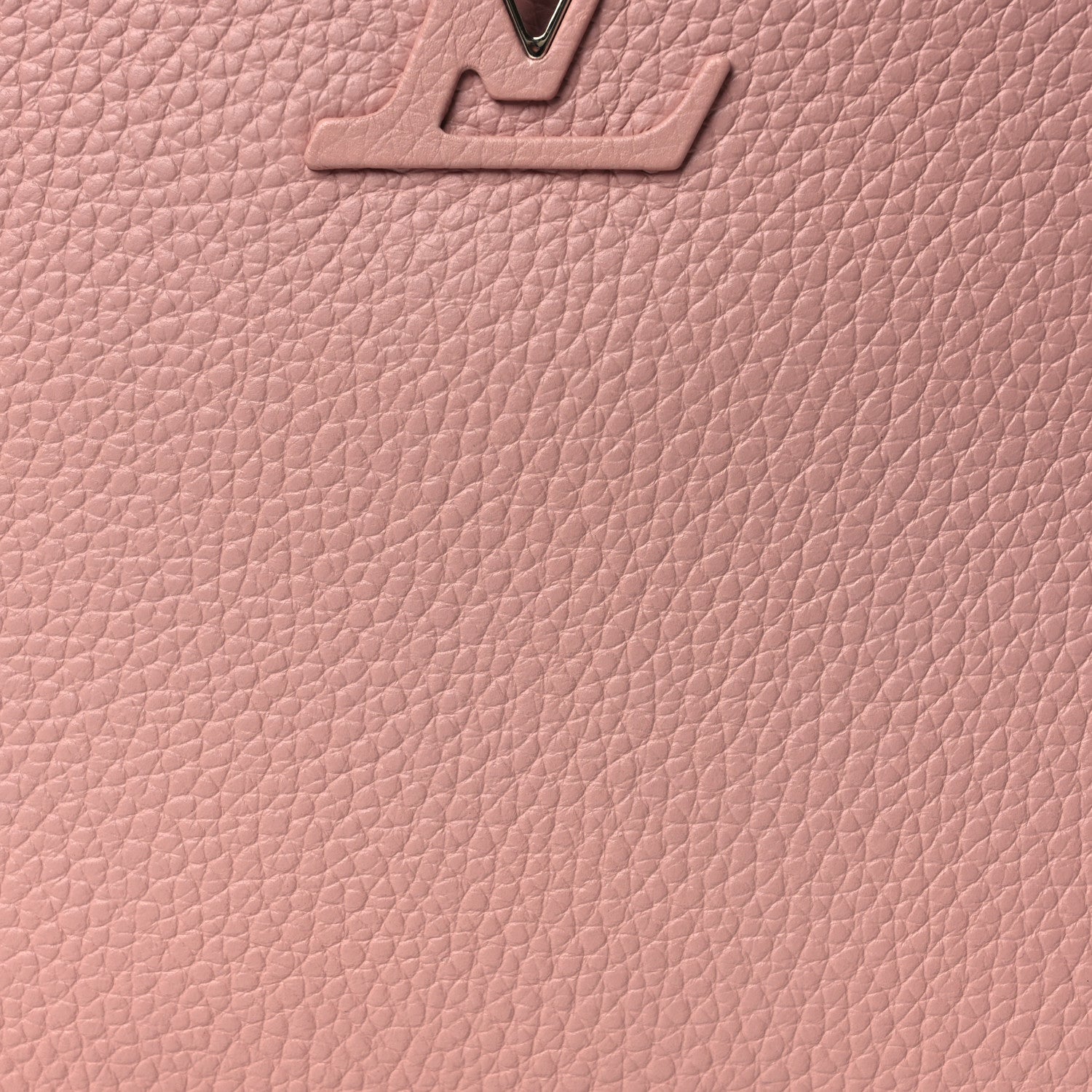 Louis Vuitton Taurillon Capucines BB Magnolia 7 of 9