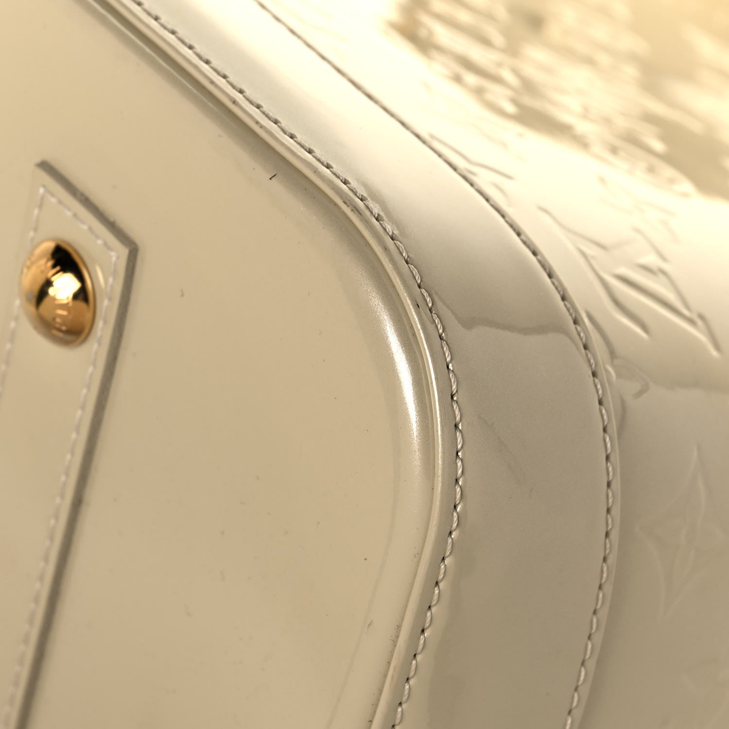 Louis Vuitton Vernis Alma GM Blanc Corail 6 of 15