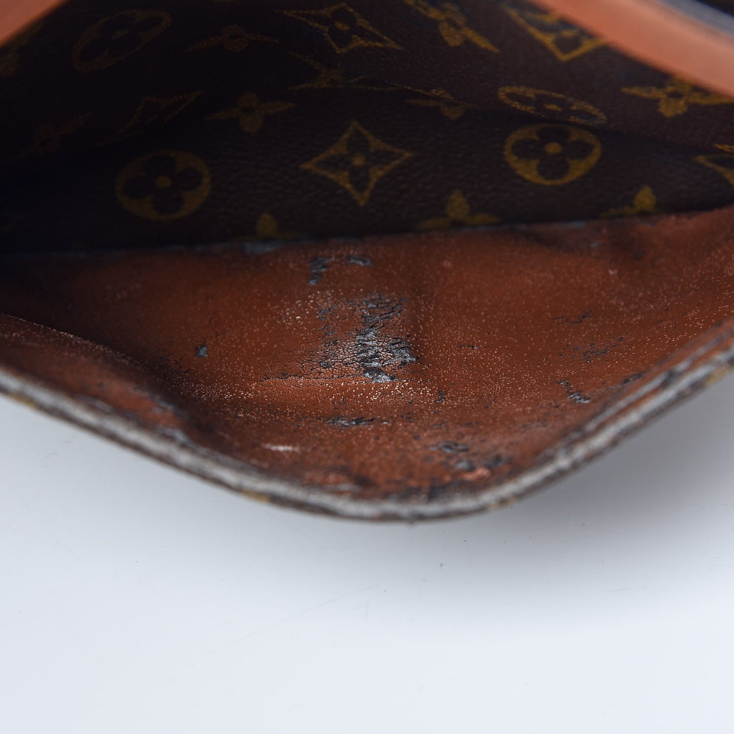 Monogram Jeune Fille