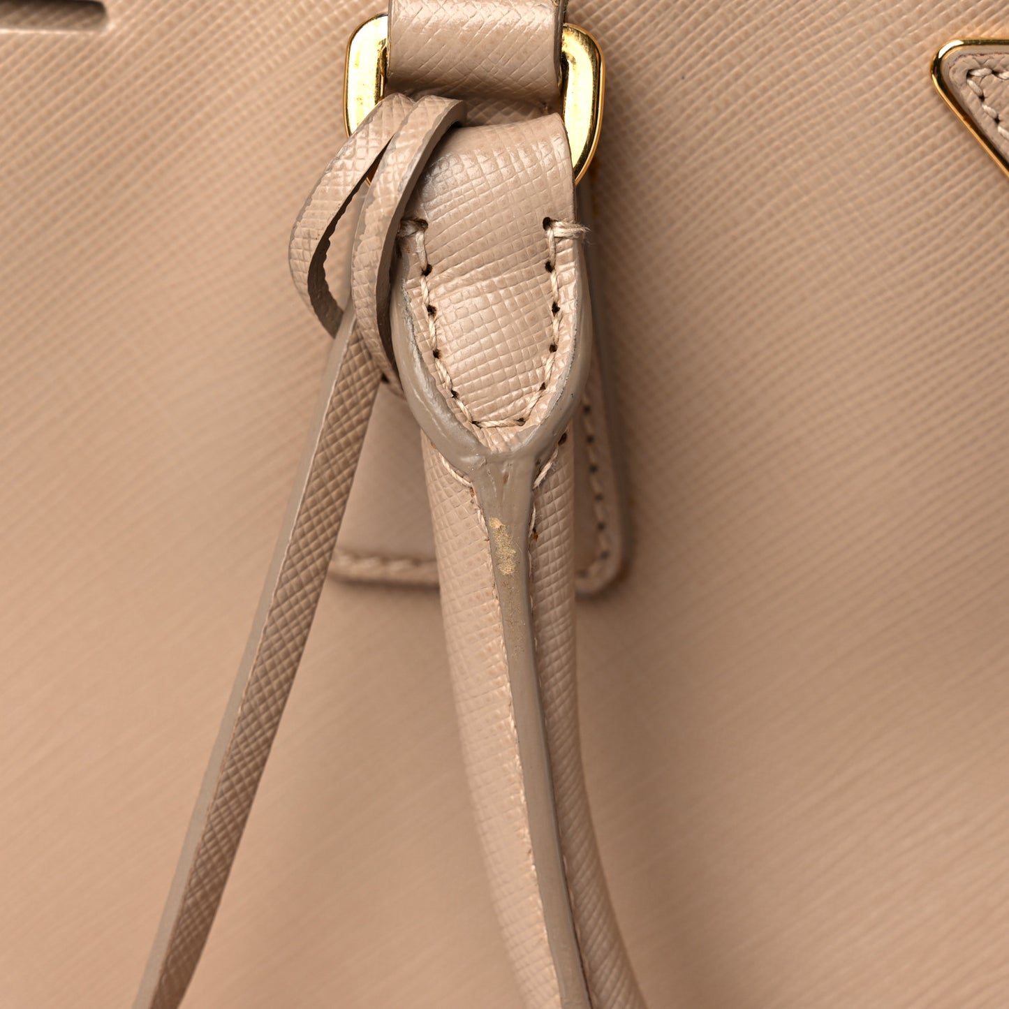 Saffiano Large Galleria Double Zip Tote Cammeo
