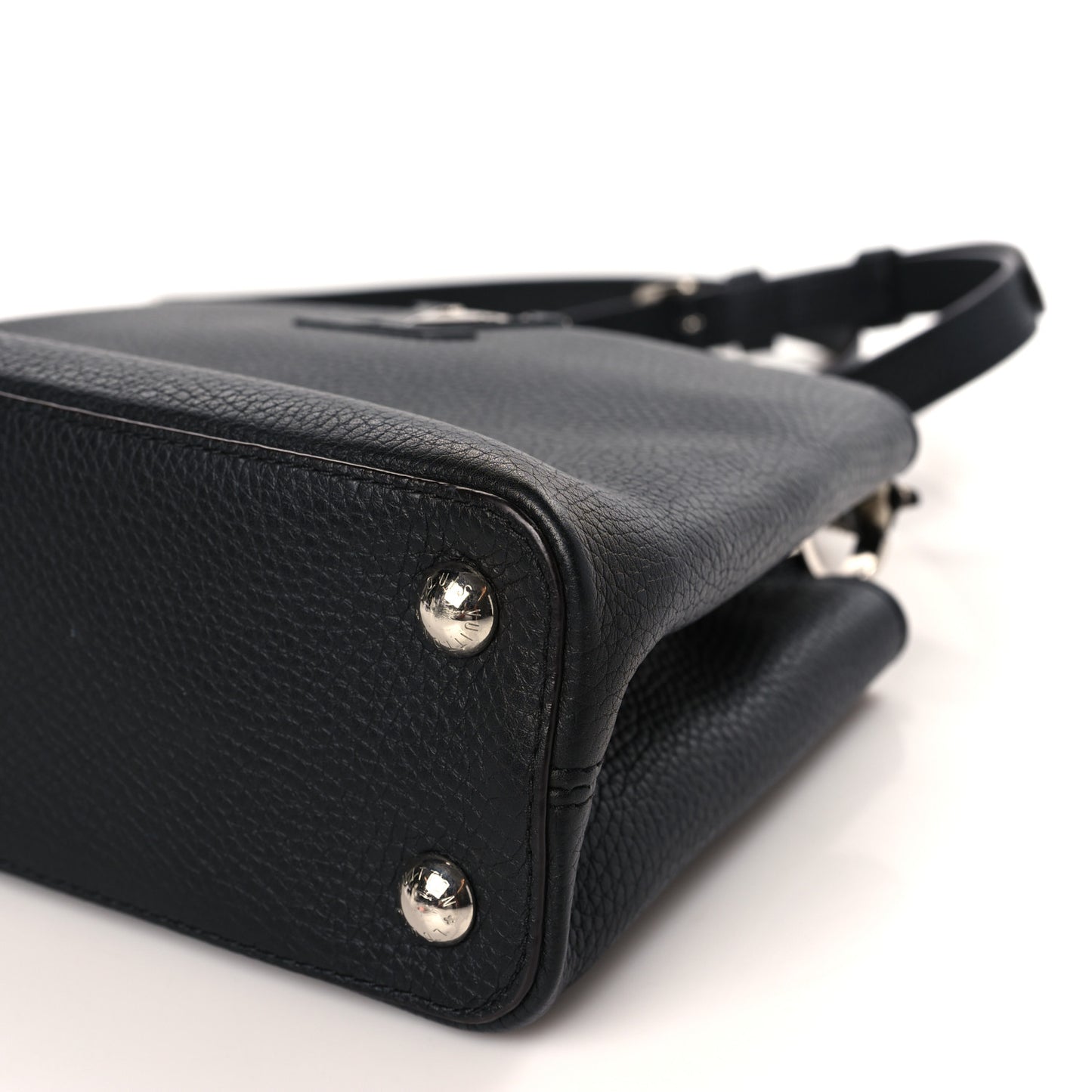 Taurillon Snakeskin Capucines BB Black