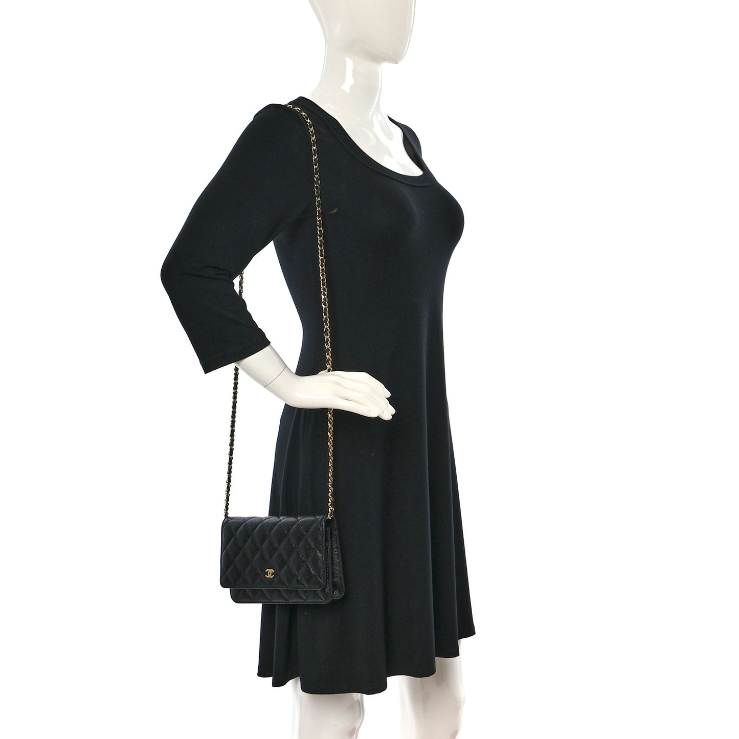 Caviar Quilted Wallet on Chain WOC Black