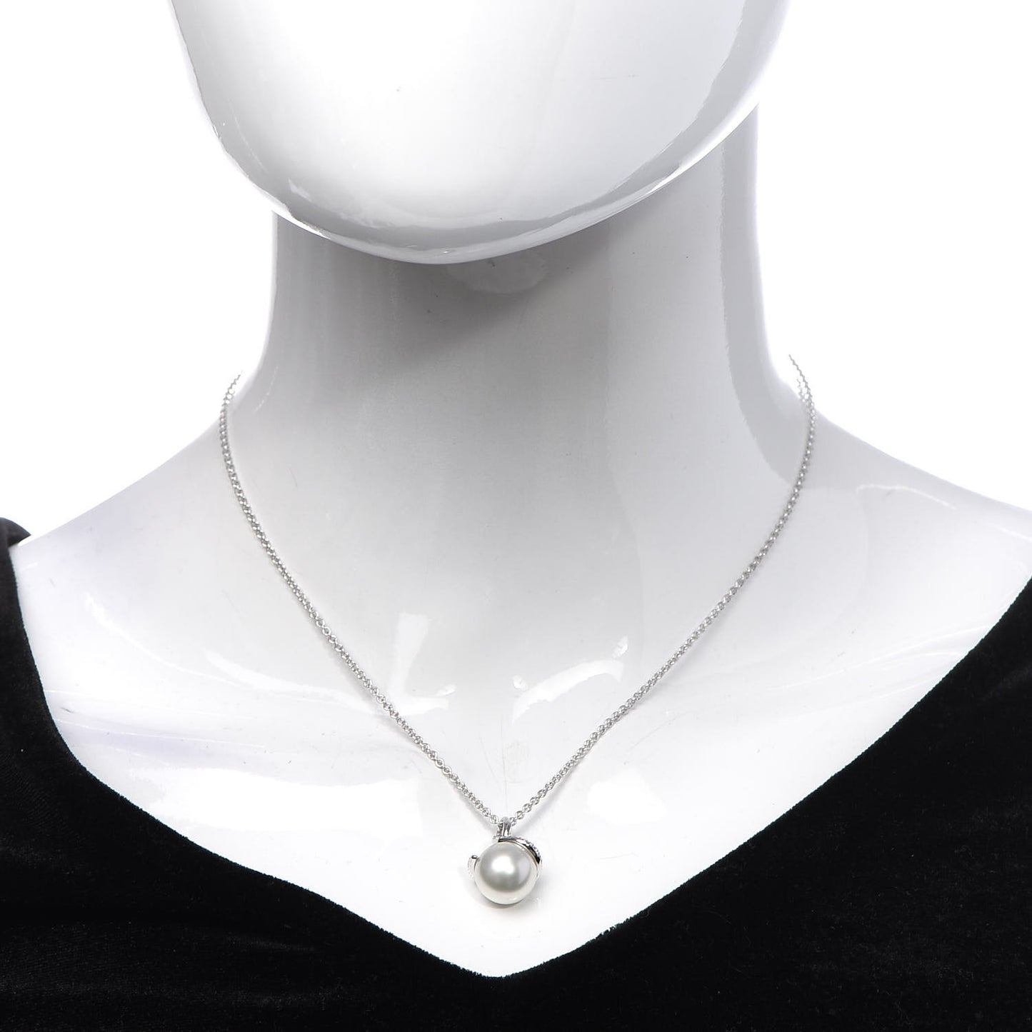 18K White Gold Diamond White South Sea Pearl 11mm Twist Pendant Necklace