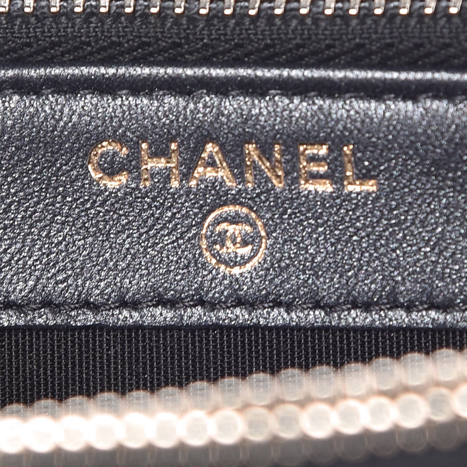 Chanel Iridescent Lambskin Quilted Pearl Clutch With Chain Black 7 of 9