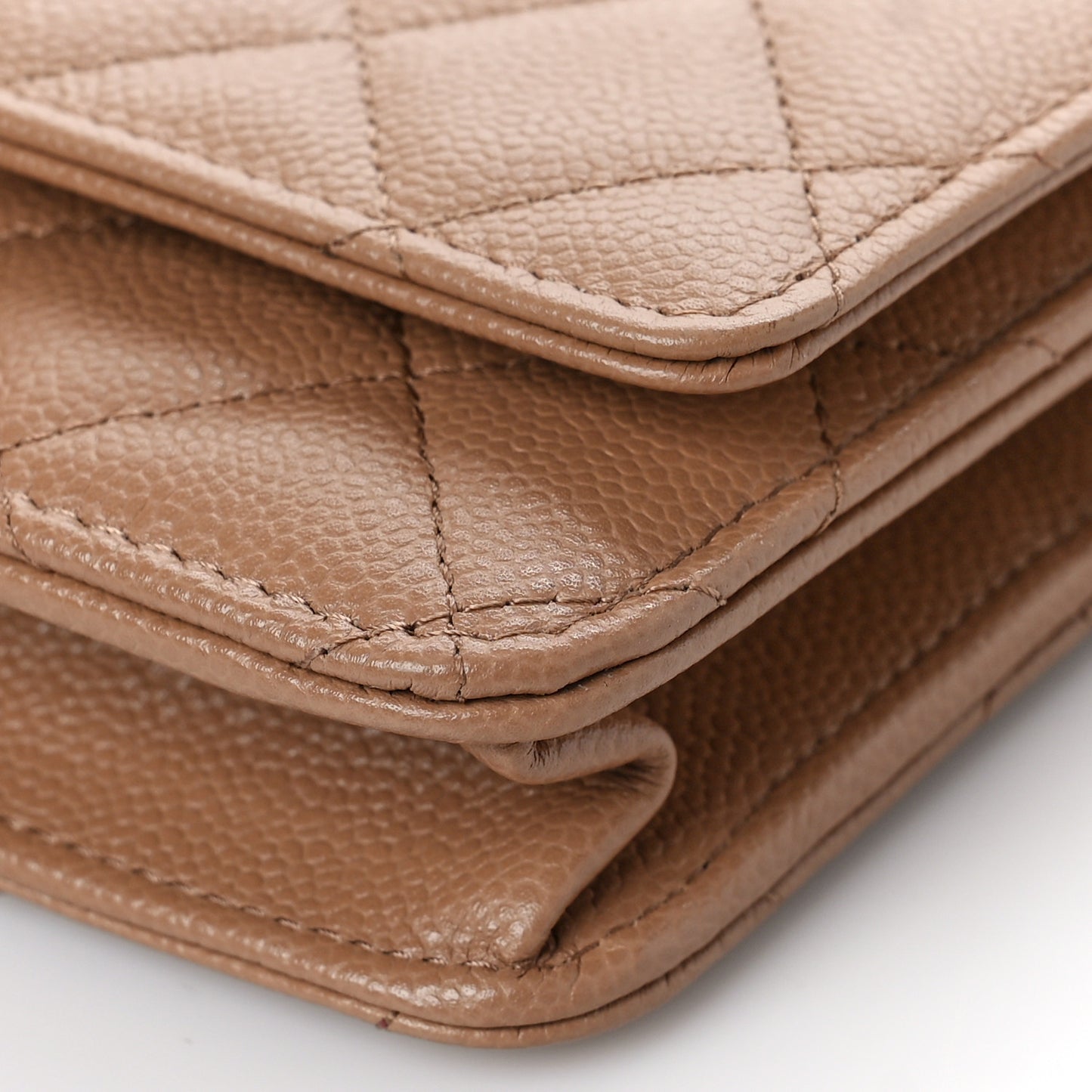 Caviar Quilted Multi Chain Wallet On Chain WOC Beige