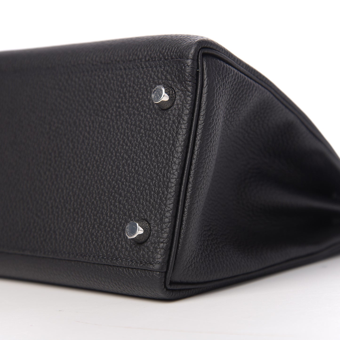 Togo Kelly Retourne 28 Black