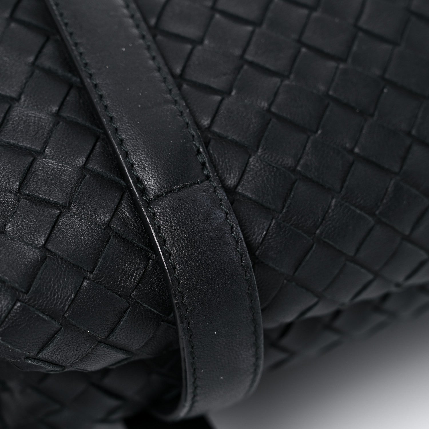Bottega Veneta Nappa Intrecciato Montaigne Rings Satchel Black 17 of 21