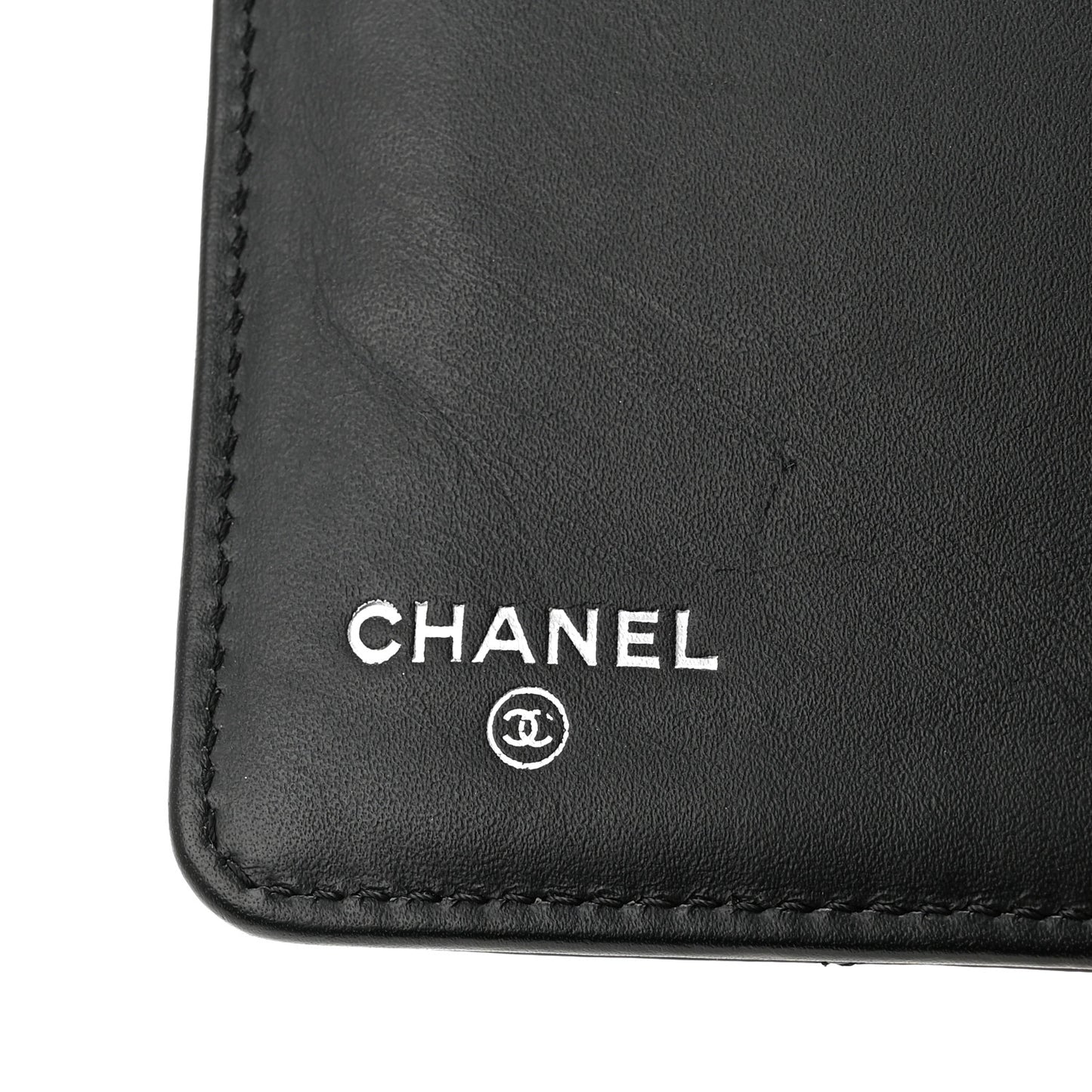 Patent Quilted Brilliant Yen Wallet Black