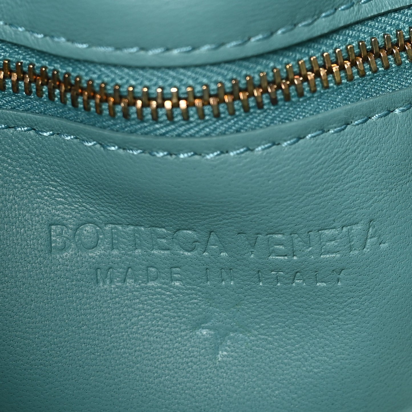 Lambskin Maxi Intrecciato Padded Chain Cassette Crossbody Bag Linoleum