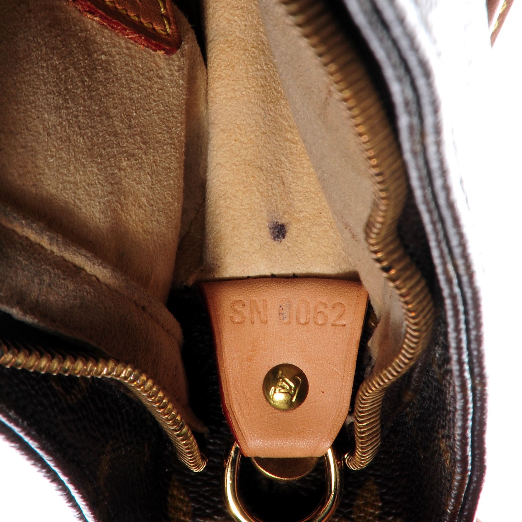 Louis Vuitton Monogram Looping GM 7 of 7