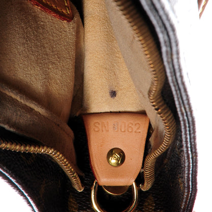 Louis Vuitton Monogram Looping GM 7 of 7