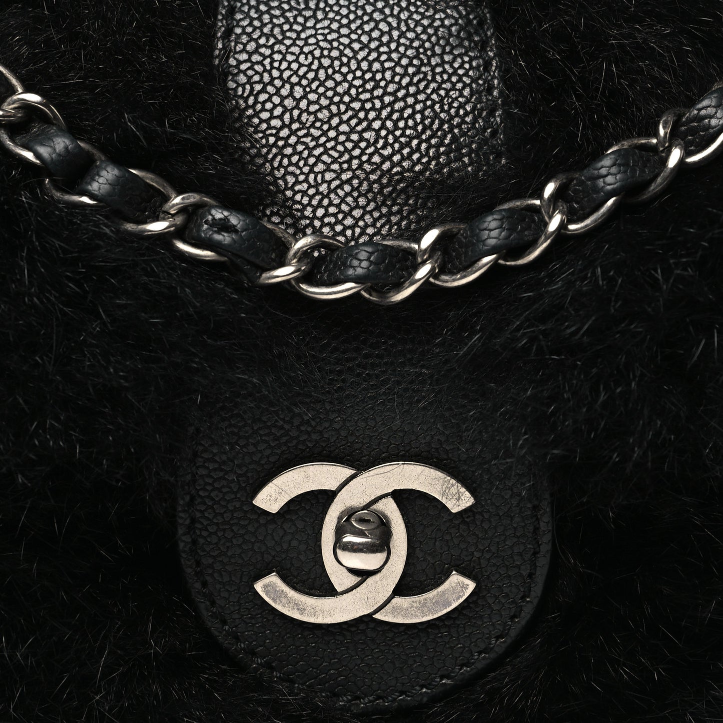 Fur Caviar Flap Black