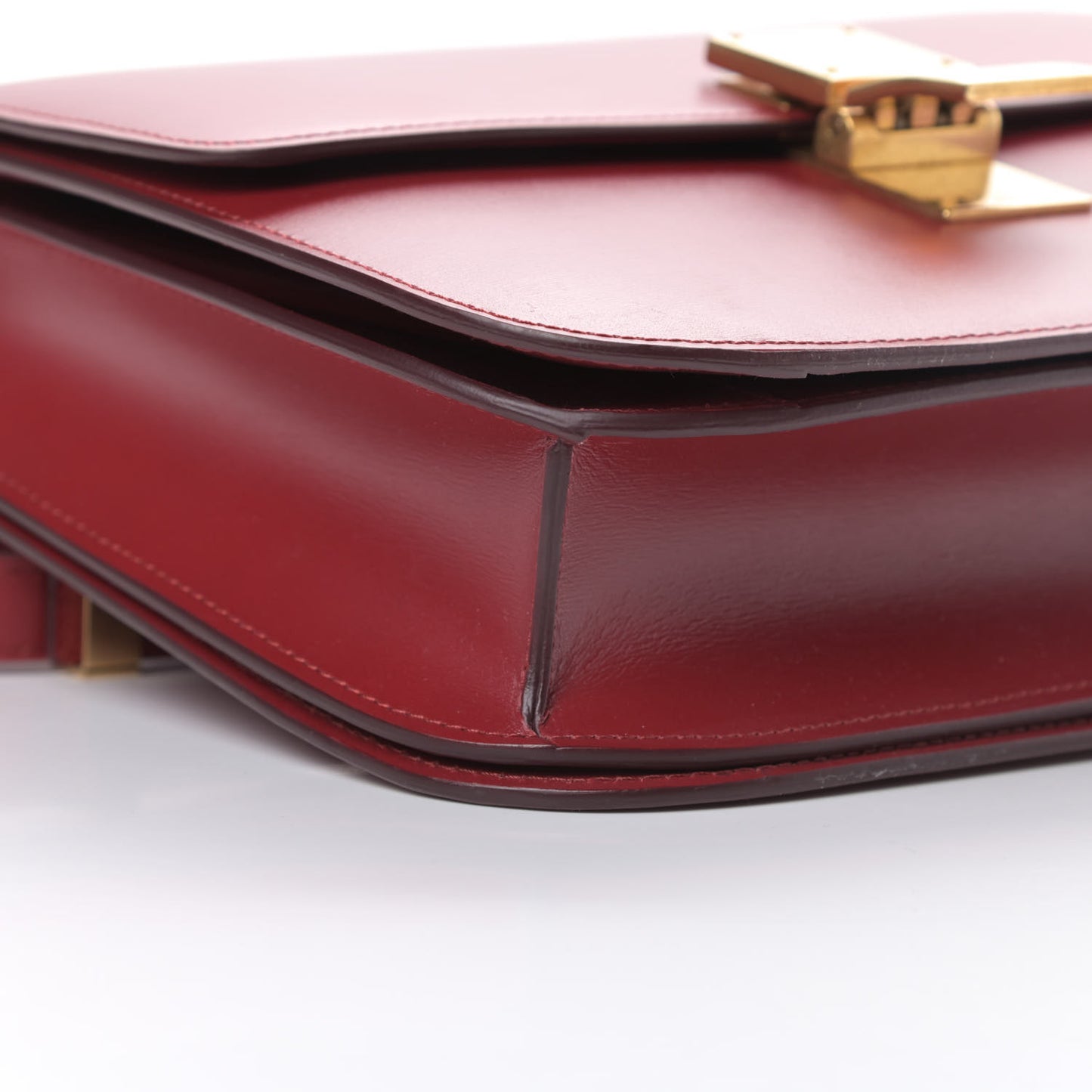 Box Calfskin Medium Classic Box Flap Bag Red