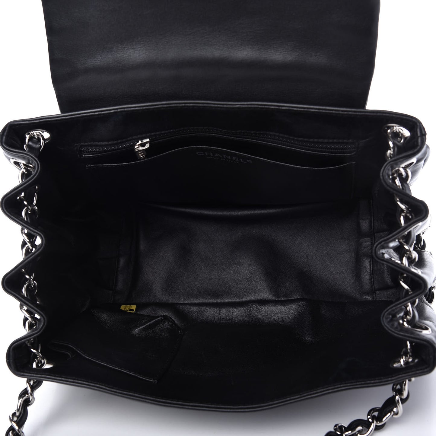Calfskin Diagonal Ligne Flap Black