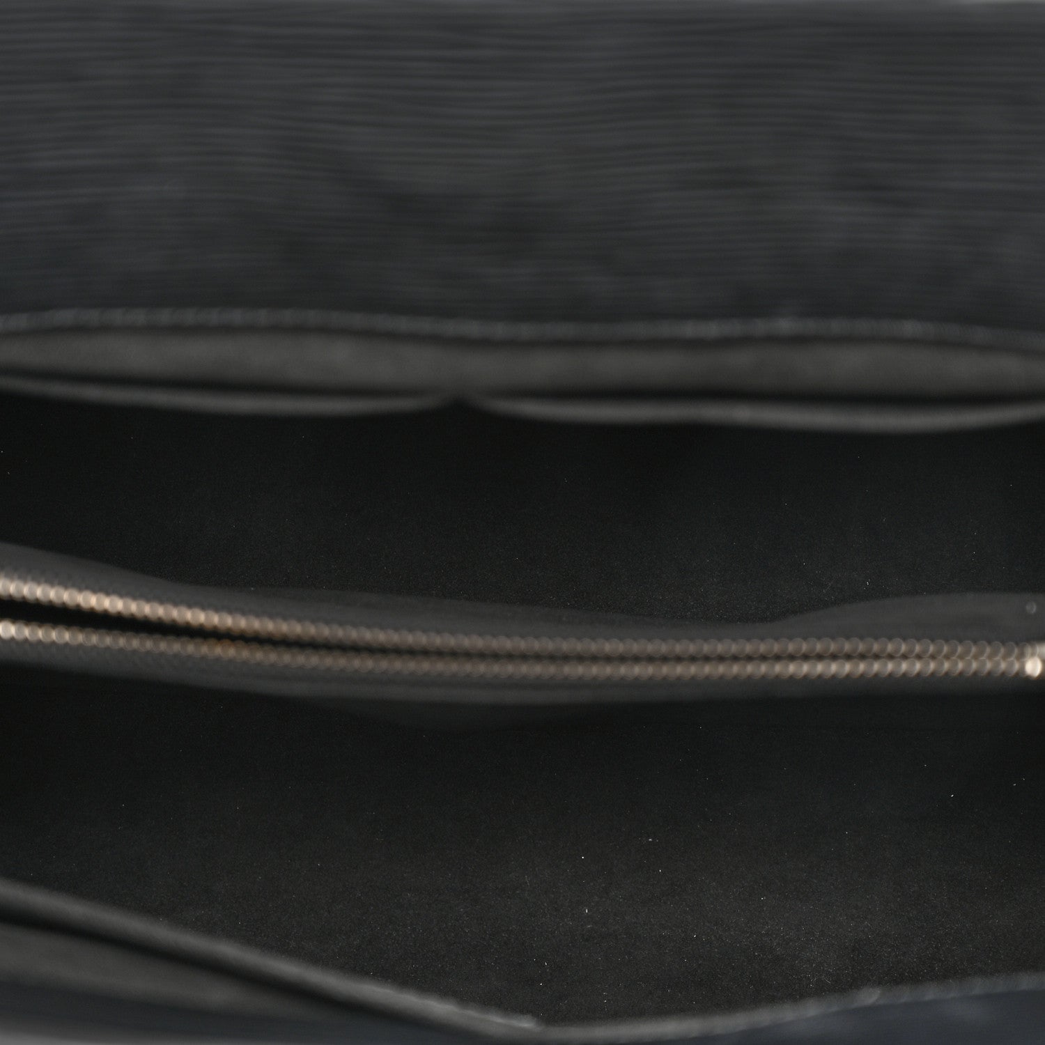 Louis Vuitton Epi Marly MM Black 5 of 15