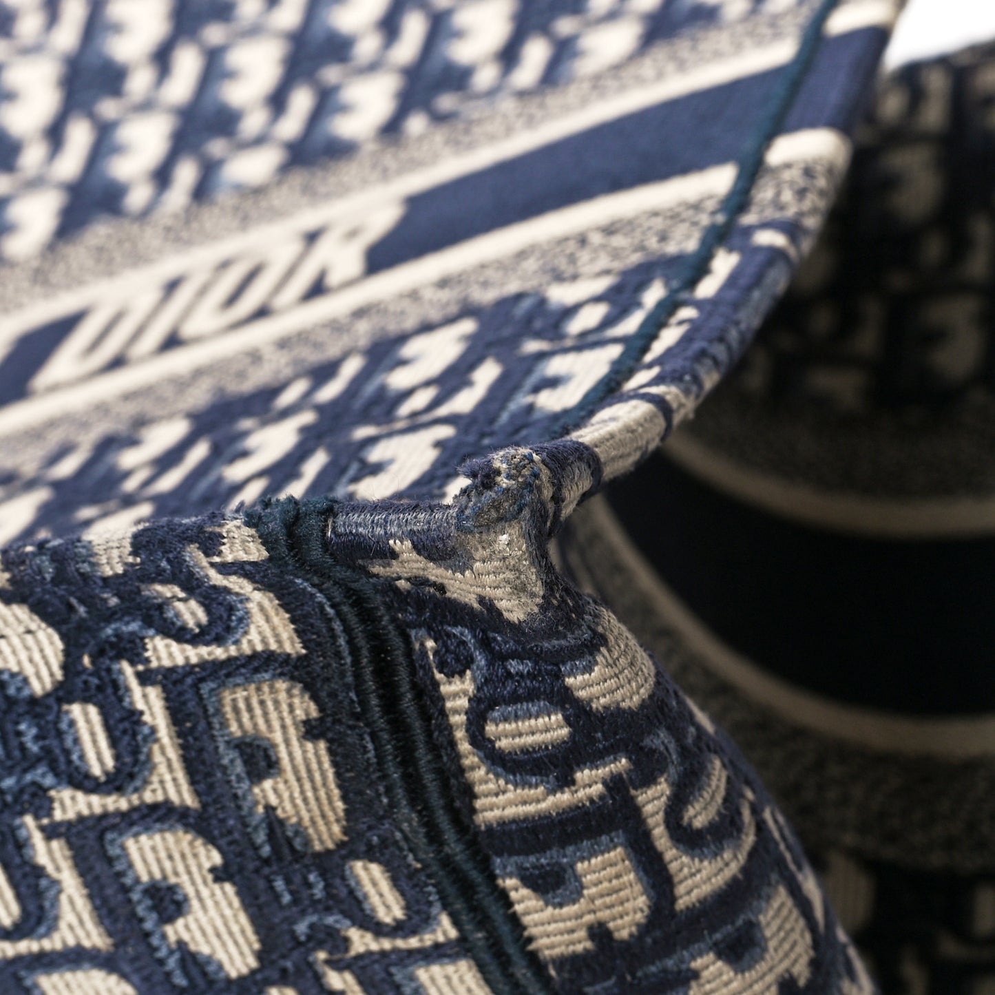 Oblique Medium Book Tote Blue Multicolor