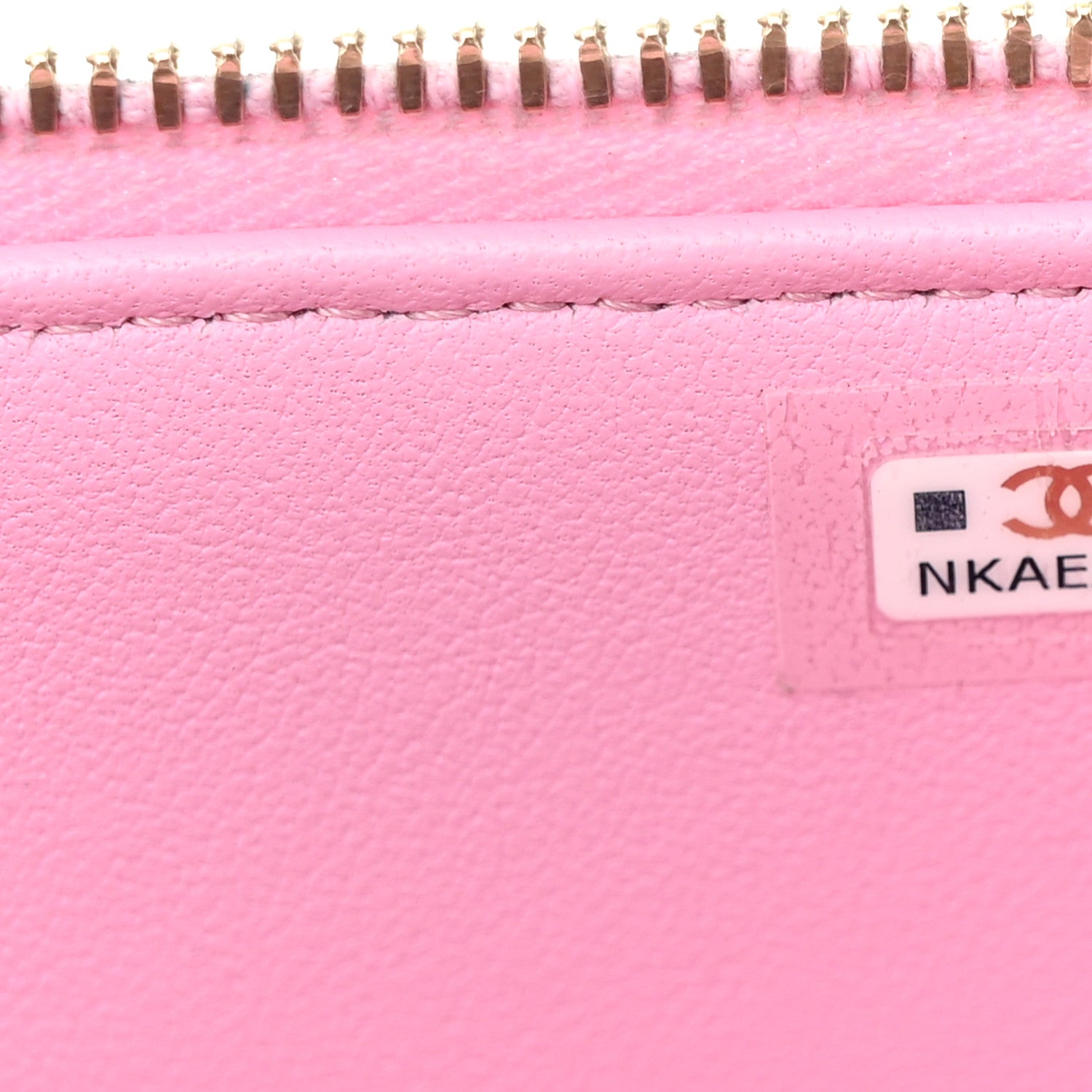 Chanel Caviar Quilted Sweetheart Vanity Case Pink 7 of 14